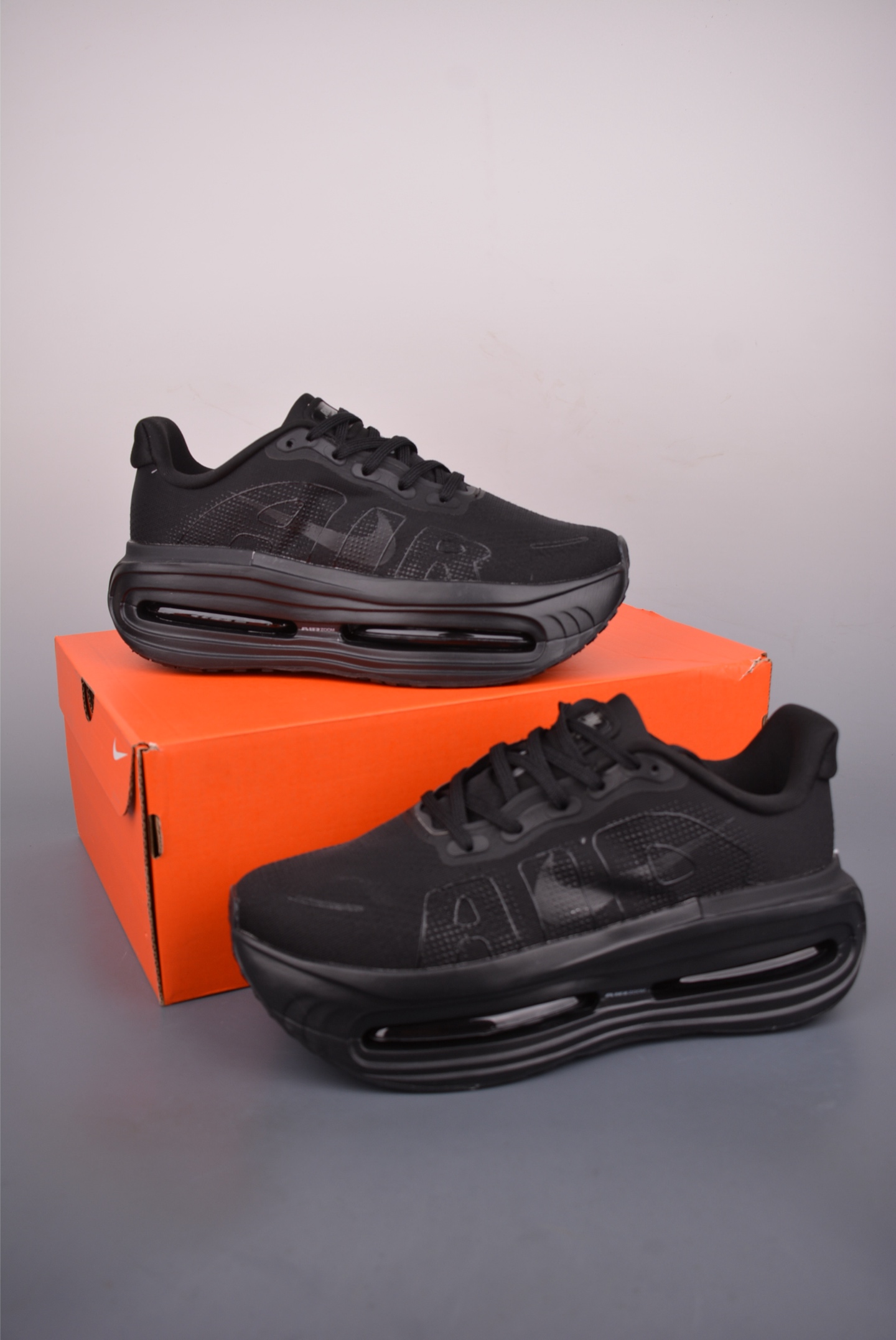 220 Nike Vomero premium Air气垫40周年 舒适百搭防滑耐磨 支撑缓震低帮 休闲跑步鞋 FN8453-002