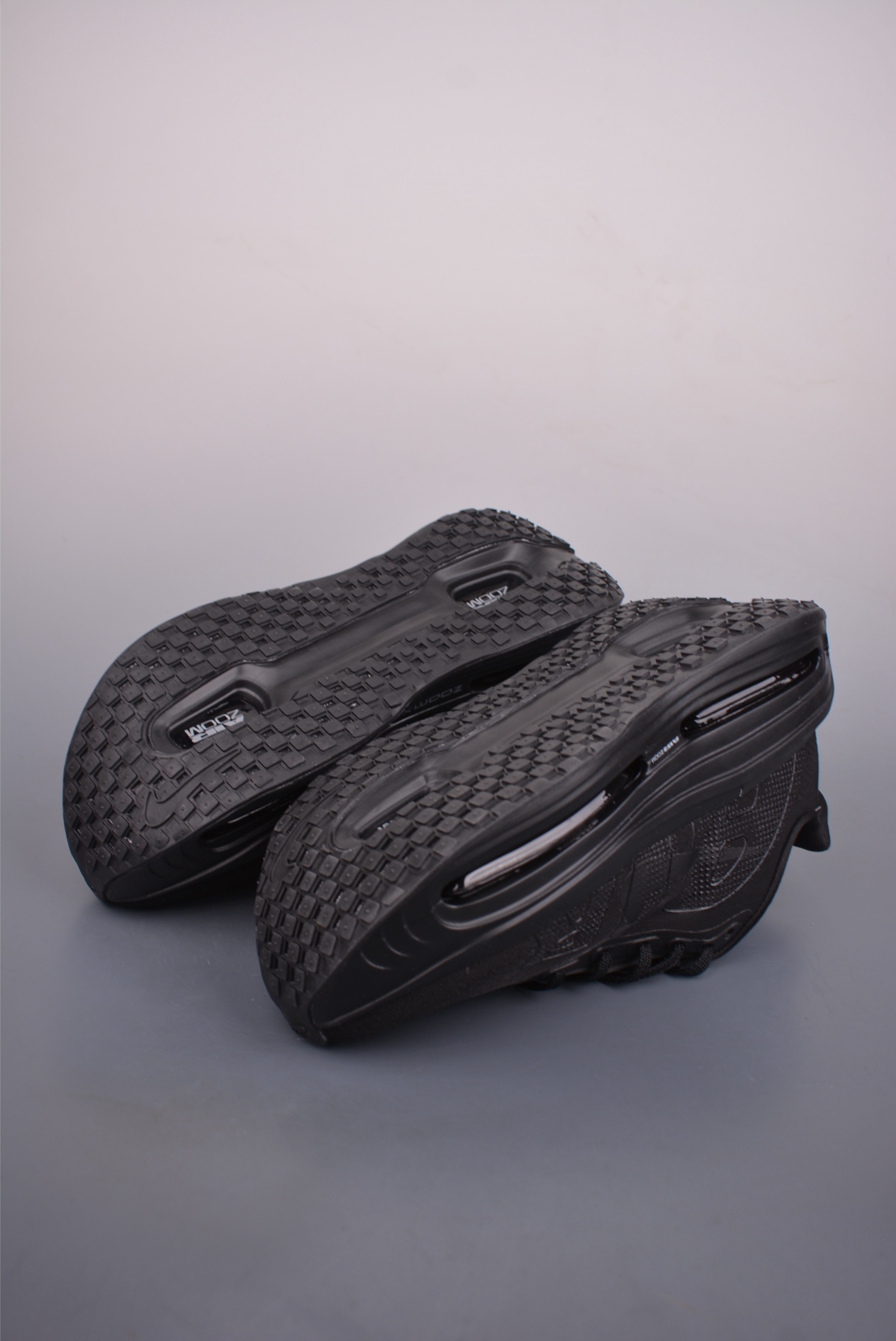 220 Nike Vomero premium Air气垫40周年 舒适百搭防滑耐磨 支撑缓震低帮 休闲跑步鞋 FN8453-002