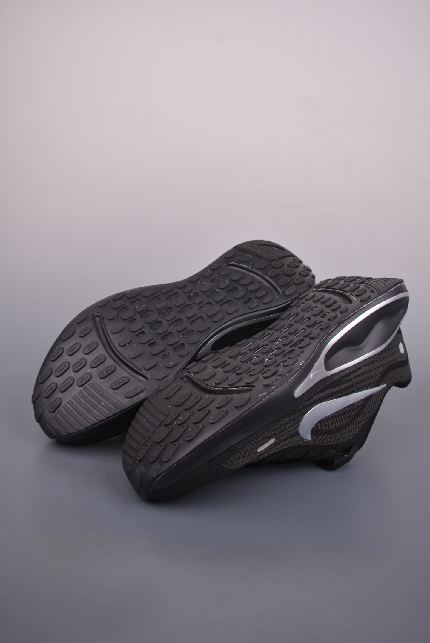 180 Nike Journey Run 2024跑步鞋 IM3374-001