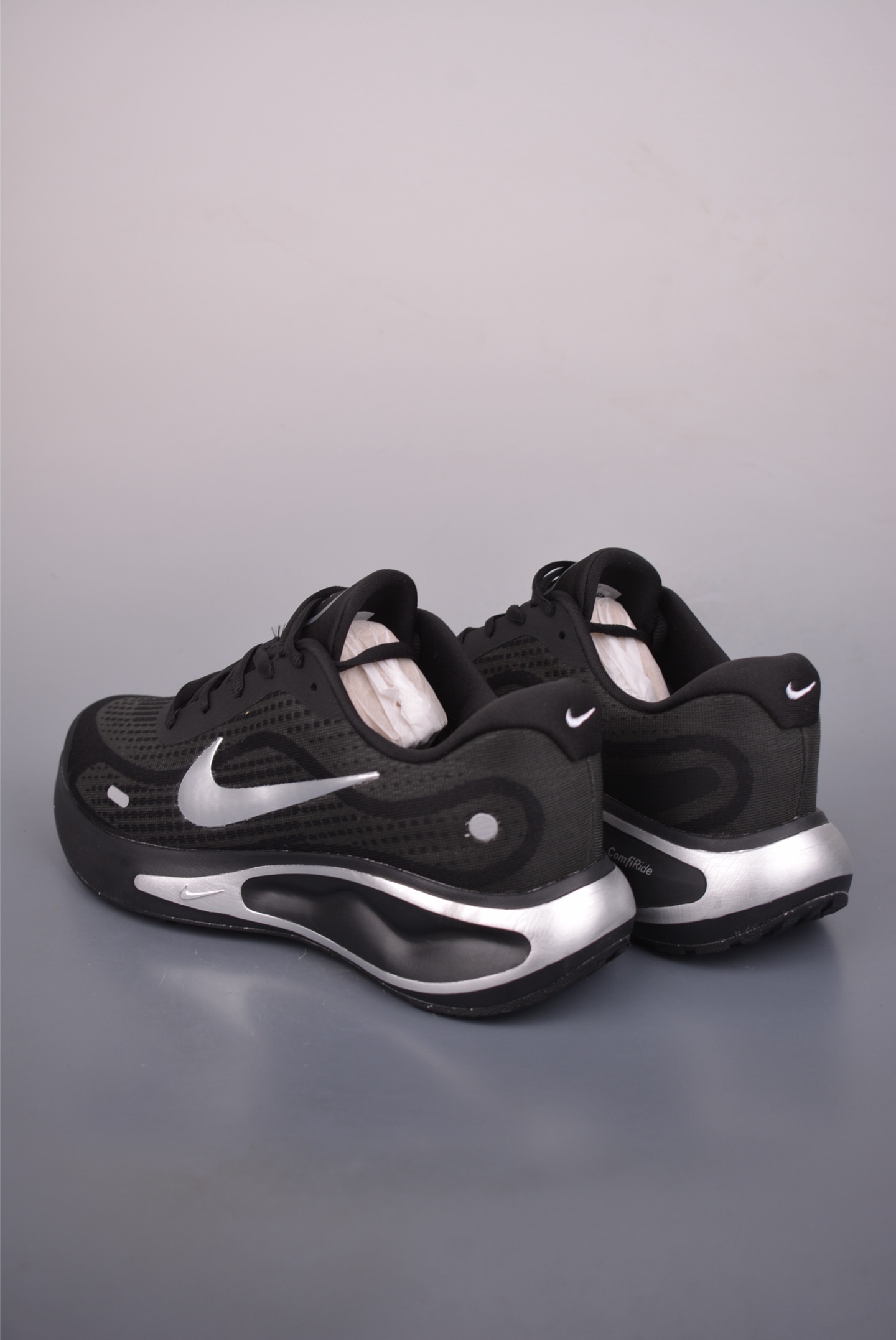 180 Nike Journey Run 2024跑步鞋 IM3374-001