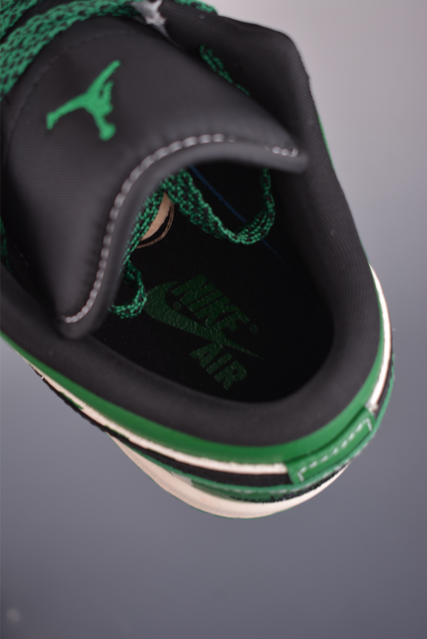 280 Nike Jordan Air Jordan 1 Stussy联名 QJ1988-004