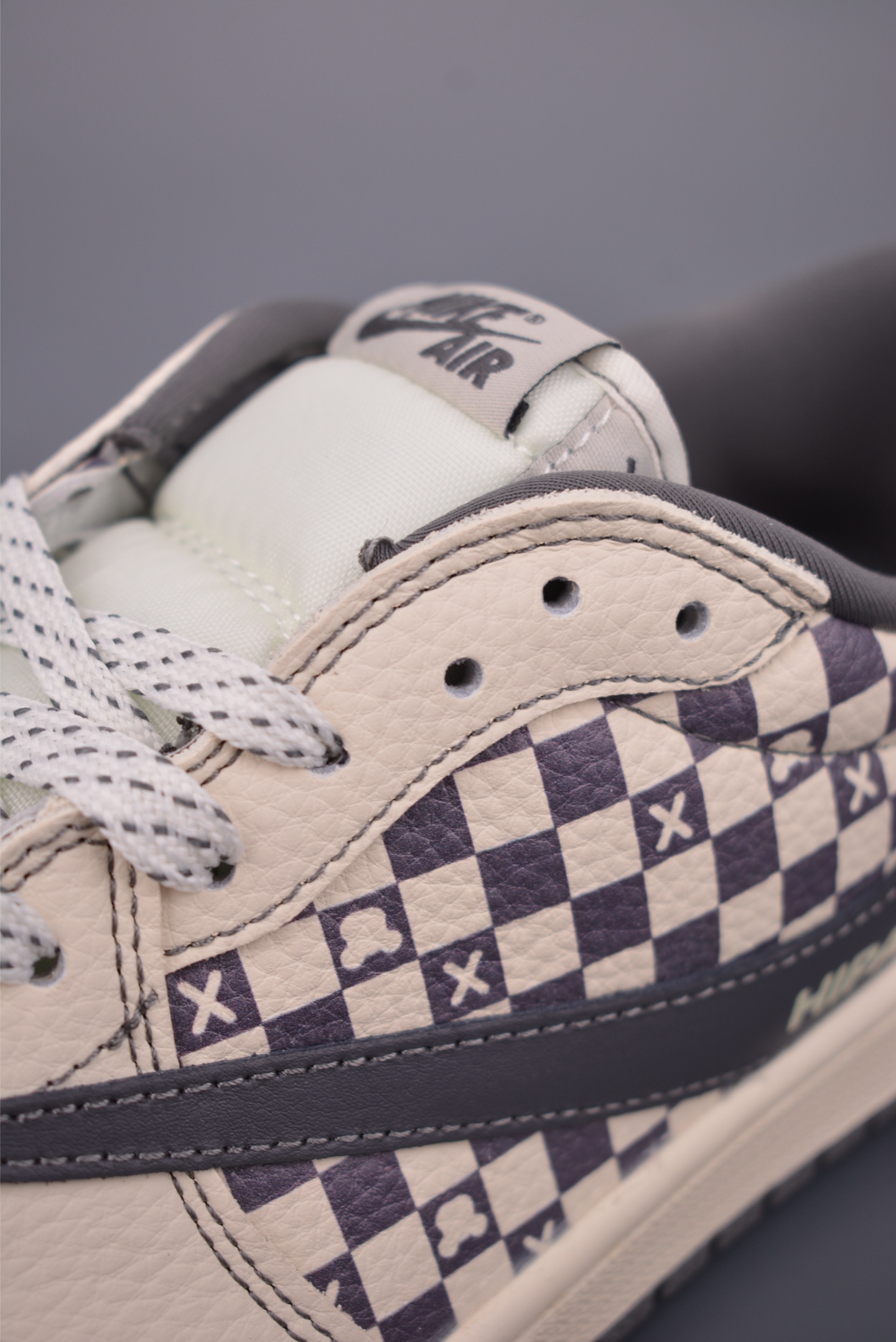 260 Fragment x Travis Scott x 暴力熊 Air Jordan 1 Low 解构鞋带 XB1979-020