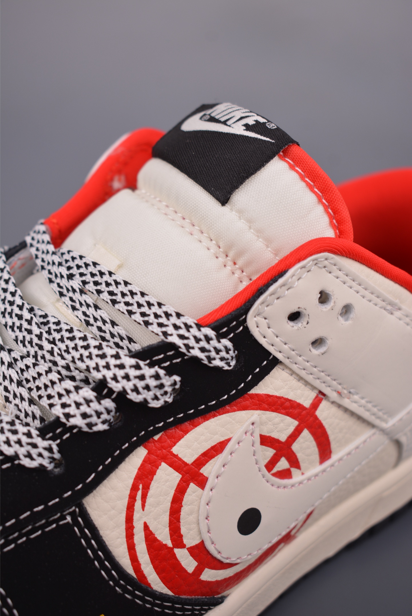 280 Nike SB Dunk Low 子弹 SR8888-010