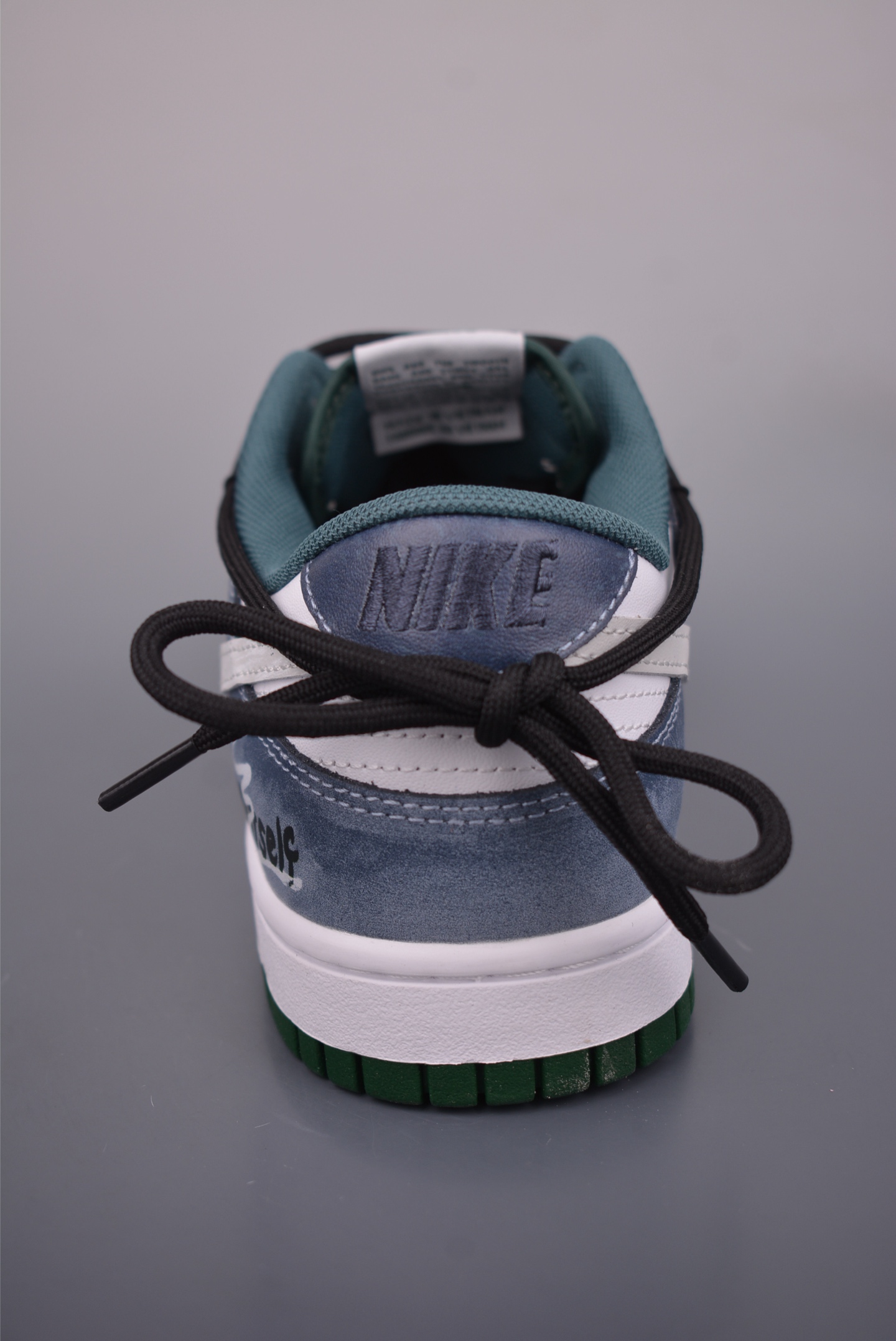 280 Nike SB Dunk Low 解构绑带 DV0833-111