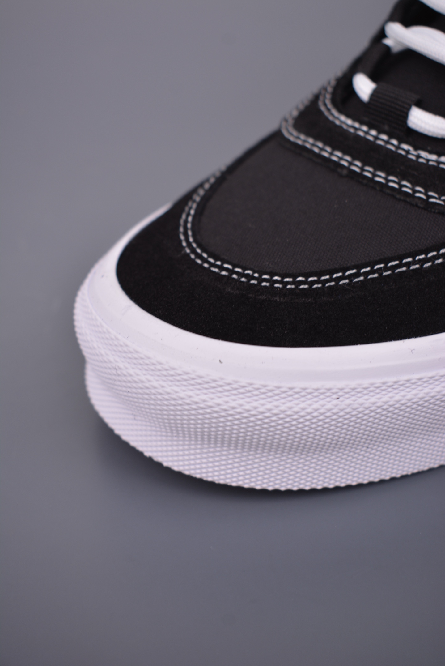 180 Vans Skate Safe Low 黑白 哈弗低帮轻便滑板鞋 VN000EEHBKA