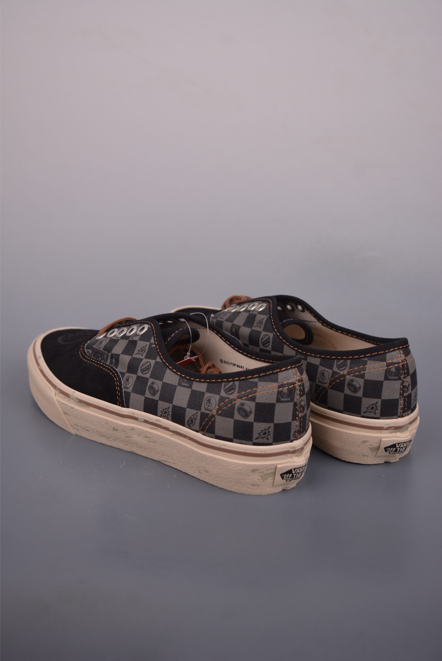 150 Vans Authentic SPACE MOLLY x 泡泡玛特 POP MA 联名款 VN000EGAQ3Y