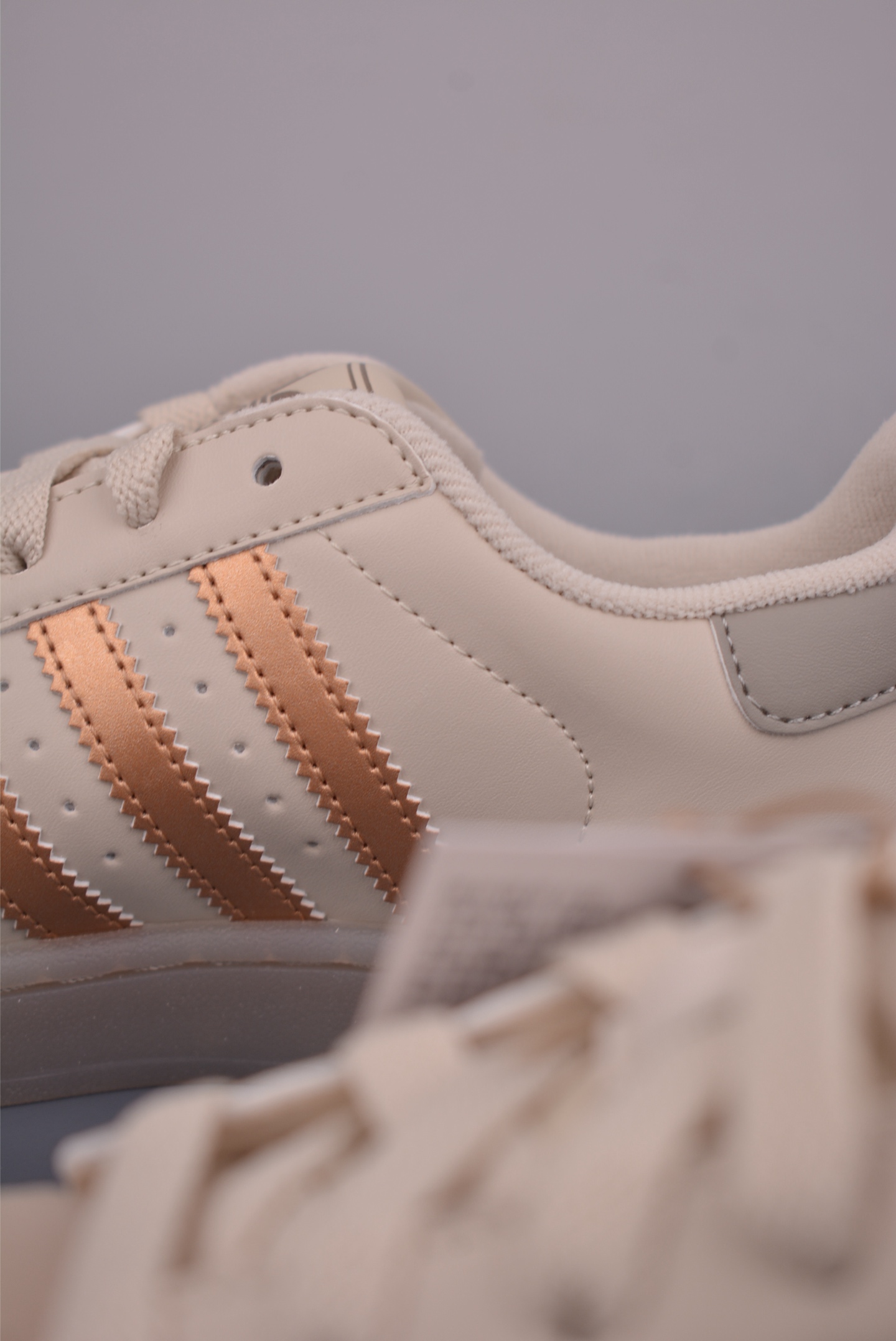 140 Adidas Originals Super 2025全新版本 贝壳头 JR7355