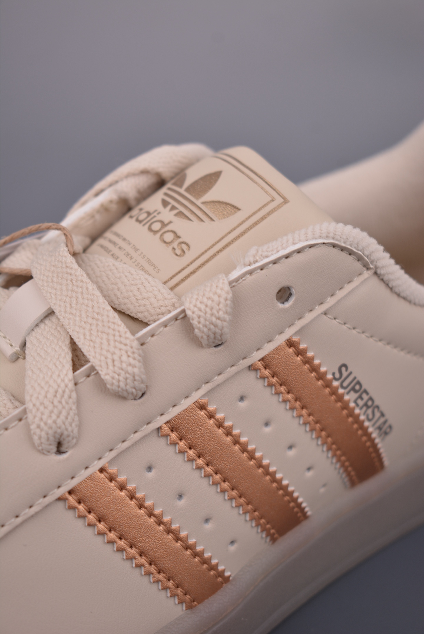 140 Adidas Originals Super 2025全新版本 贝壳头 JR7355