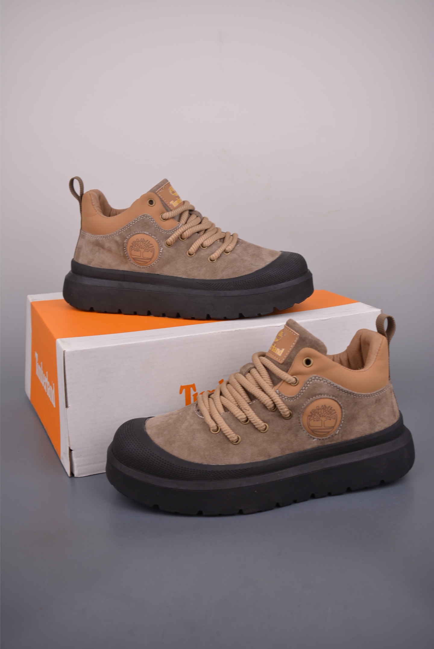 260 Timberland添柏岚/天伯伦 经典款 23ss新款中帮 TB251023