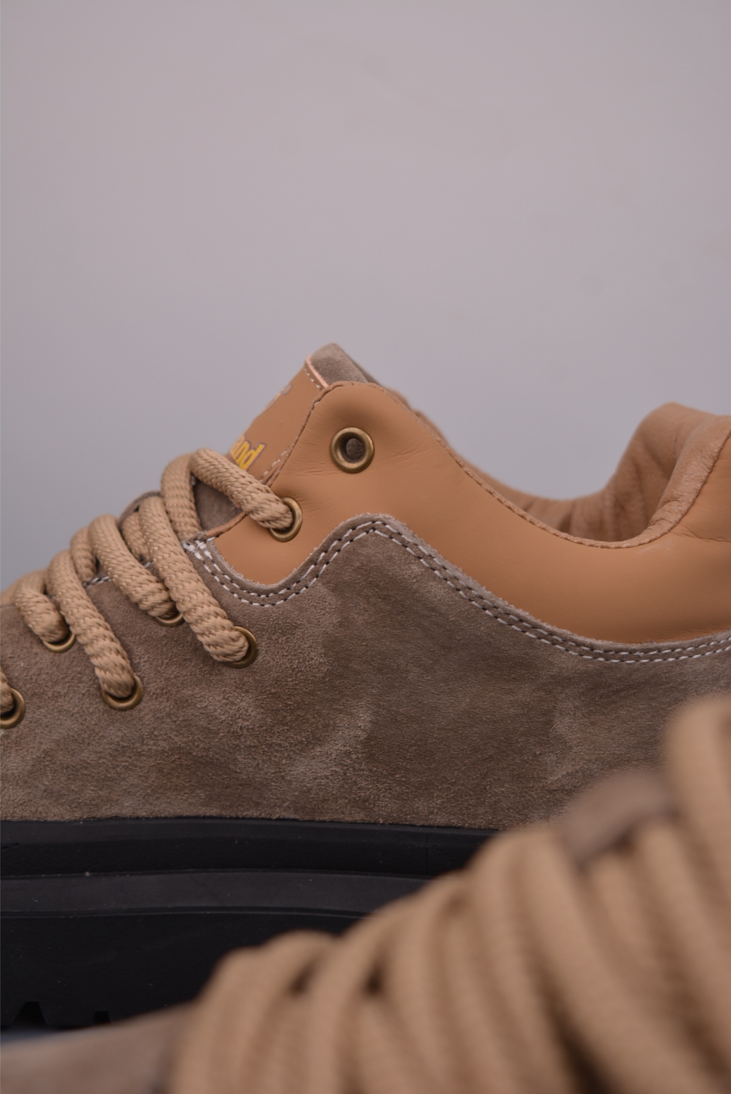 260 Timberland添柏岚/天伯伦 经典款 23ss新款中帮 TB251023