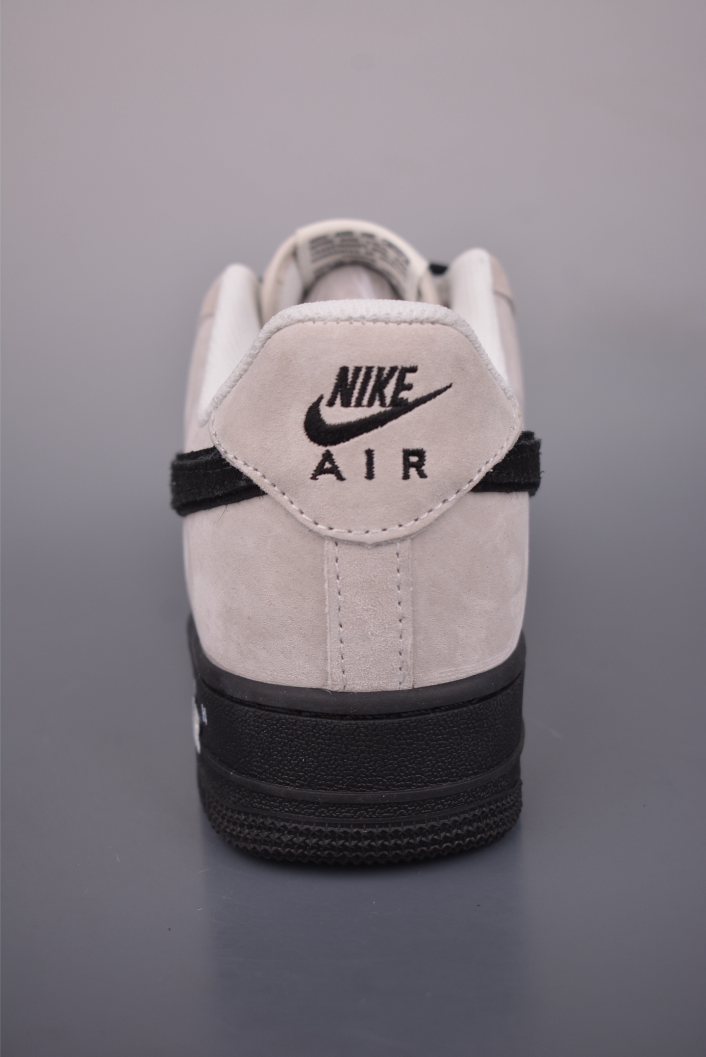 160 Nike Air Force 1 Low HQ1966-200