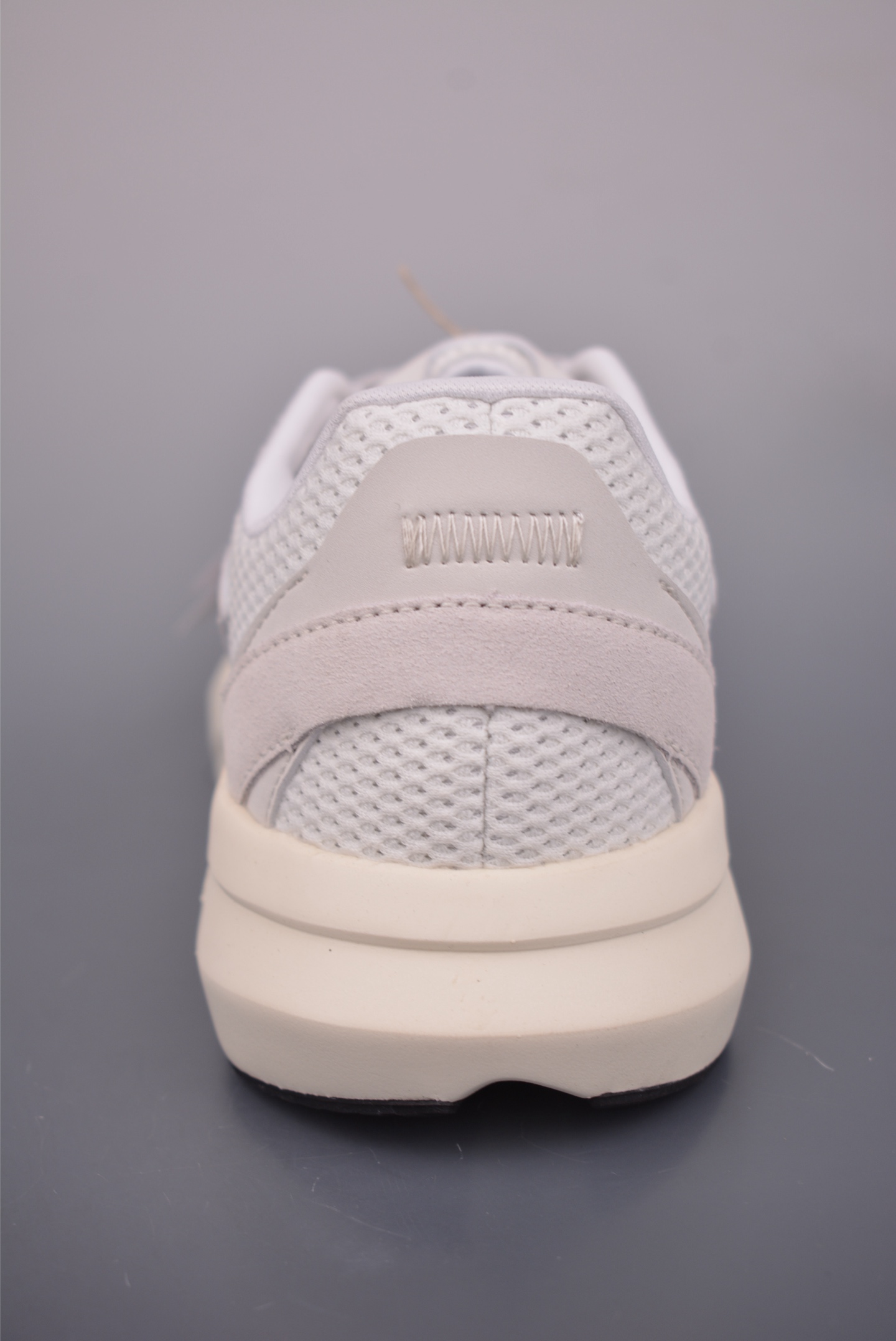 180 Adidas Lightblaze 阿迪透气跑步鞋 麂皮网面拼接 JH6942