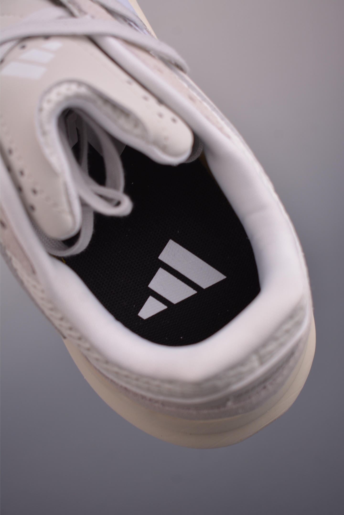 180 Adidas Lightblaze 阿迪透气跑步鞋 麂皮网面拼接 JH6942