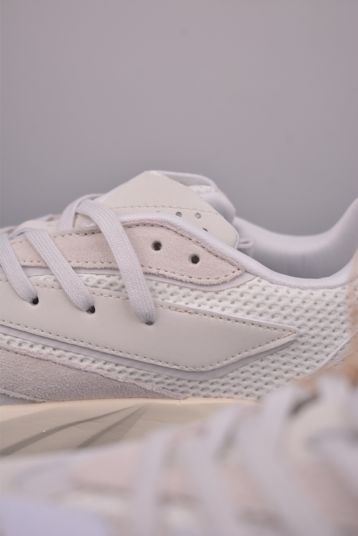 180 Adidas Lightblaze 阿迪透气跑步鞋 麂皮网面拼接 JH6942