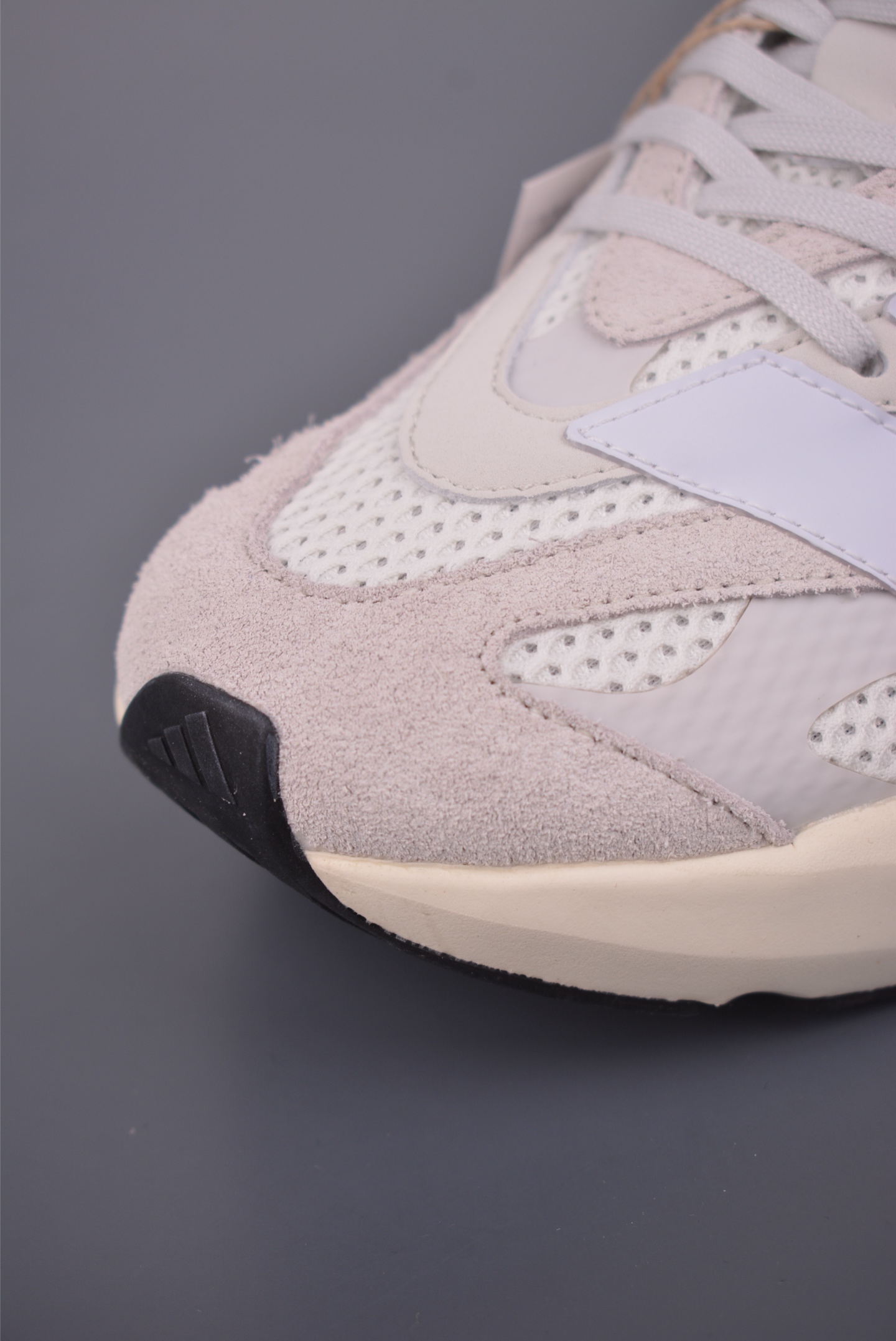 180 Adidas Lightblaze 阿迪透气跑步鞋 麂皮网面拼接 JH6942