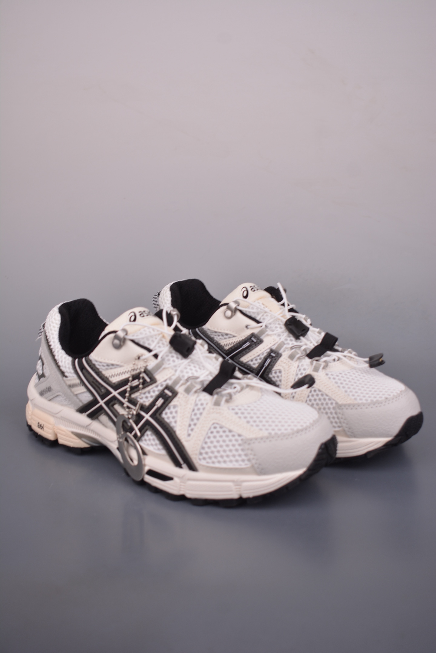 💰160
Asics Gel-KAHANA 8 公司级版本
亚瑟士运动休闲透气专业跑鞋
进口双层丝纤维工程网布鞋面
轻量舒适透气材质
中底3D可视GEL缓震胶效果
升级FLYTEFOAM BLAST全新缓震中底部位科技材质
官方货号: 1012B892 1012332
尺码:36 37 37.5 38 39 39.5 40 40.5 41.5 42 42.5 43.5 44 44.5 45