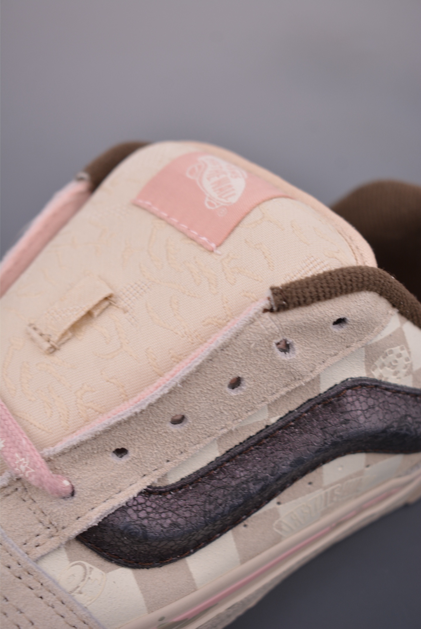 150 Vans Knu Skool SPACE MOLLY x 泡泡玛特 POP MA 联名款 VN000EE6