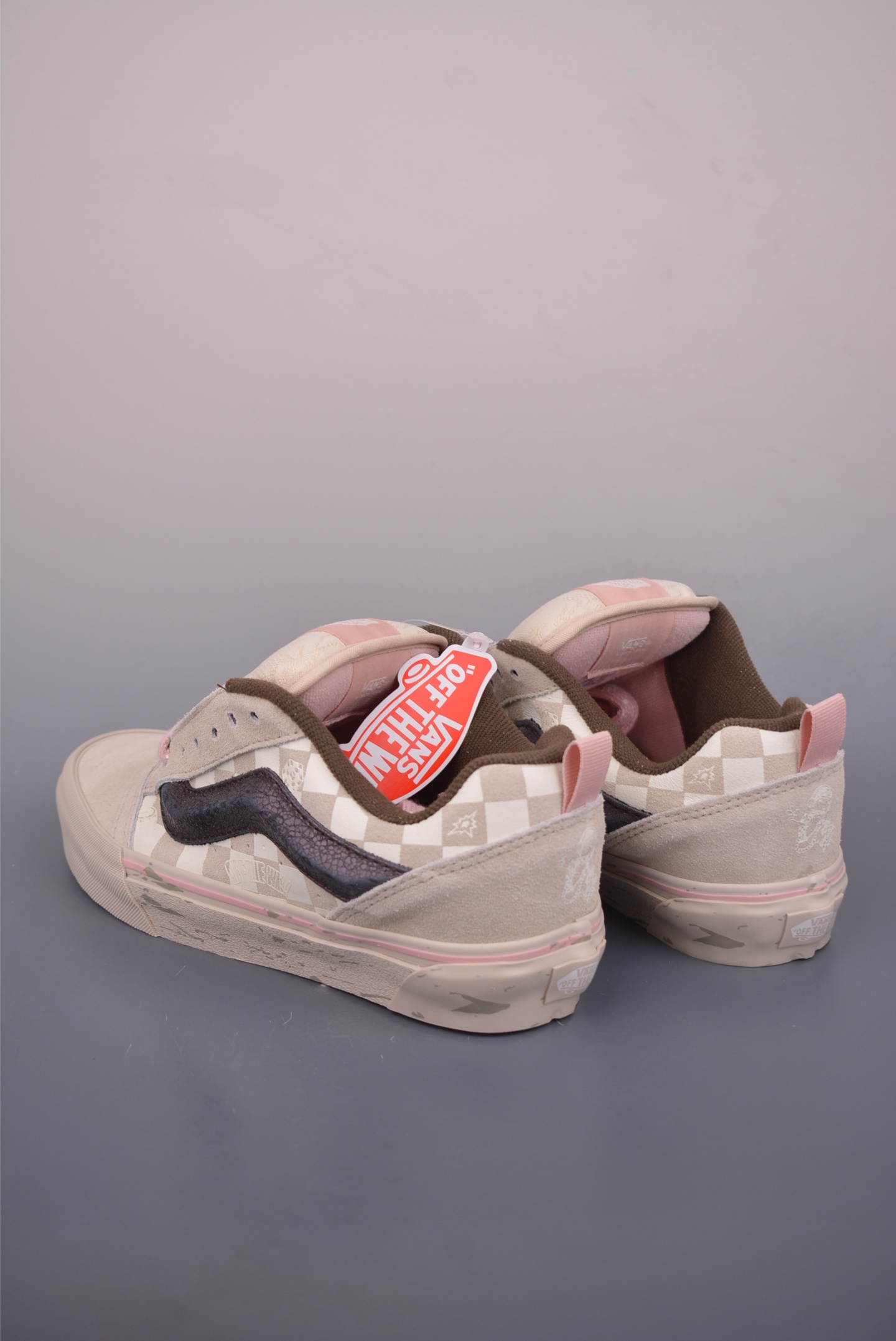 150 Vans Knu Skool SPACE MOLLY x 泡泡玛特 POP MA 联名款 VN000EE6