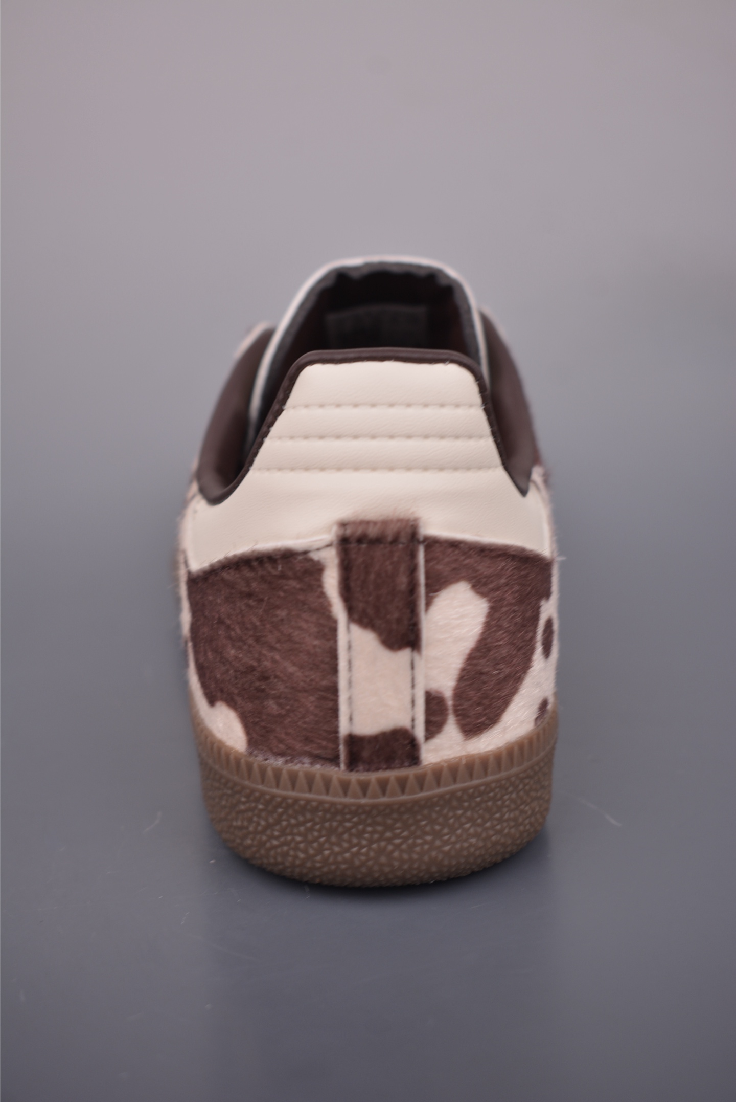 140 Adidas三叶草SAMBA W 休闲板鞋 KK2238