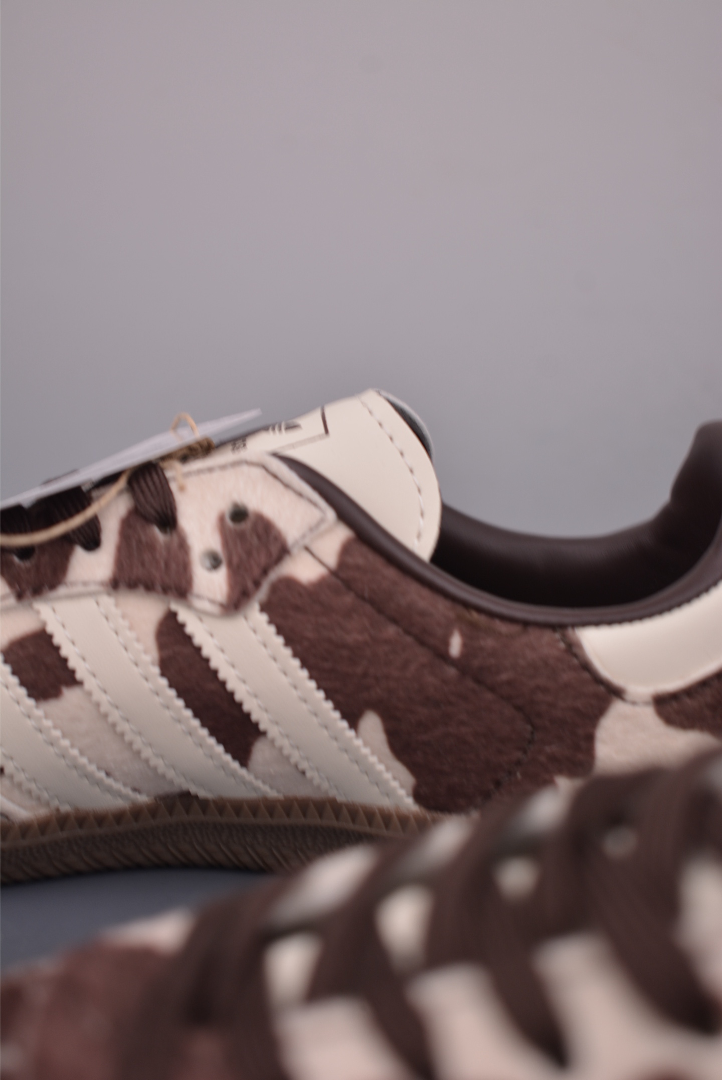 140 Adidas三叶草SAMBA W 休闲板鞋 KK2238