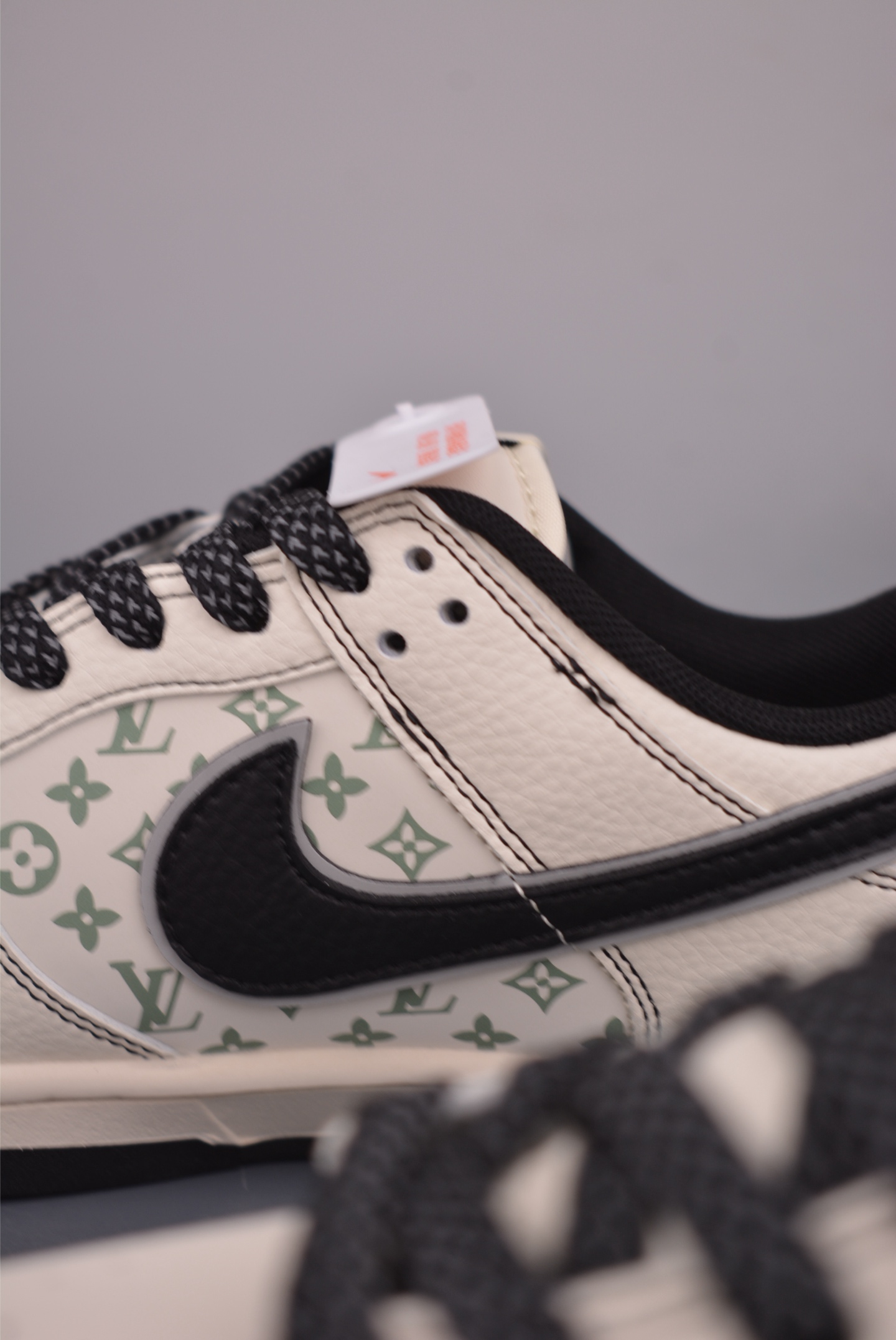 280 Nike SB Dunk Low LV联名 HH7518-095