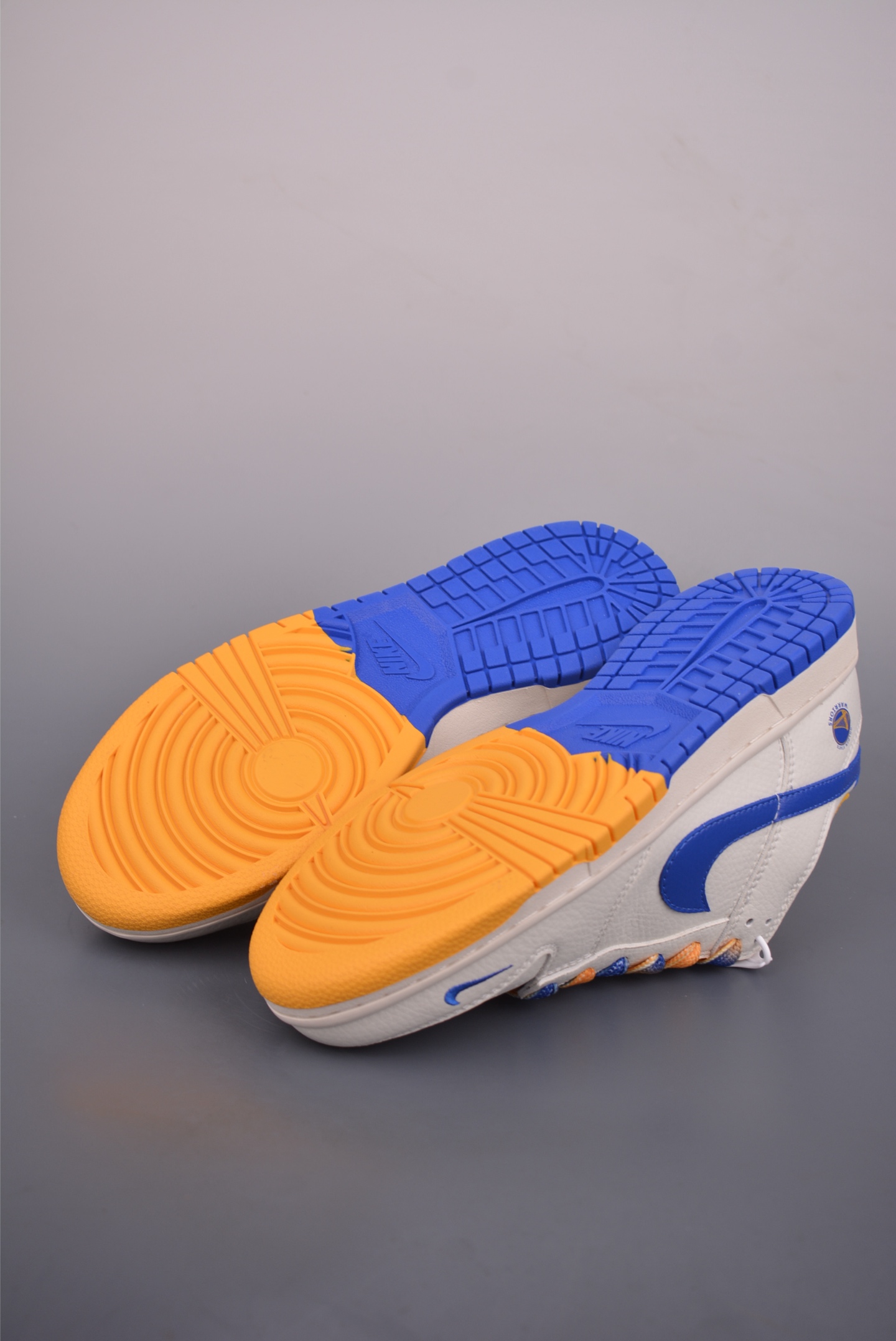 280 Nike SB Dunk Low 紫金湖人 CS1688-108