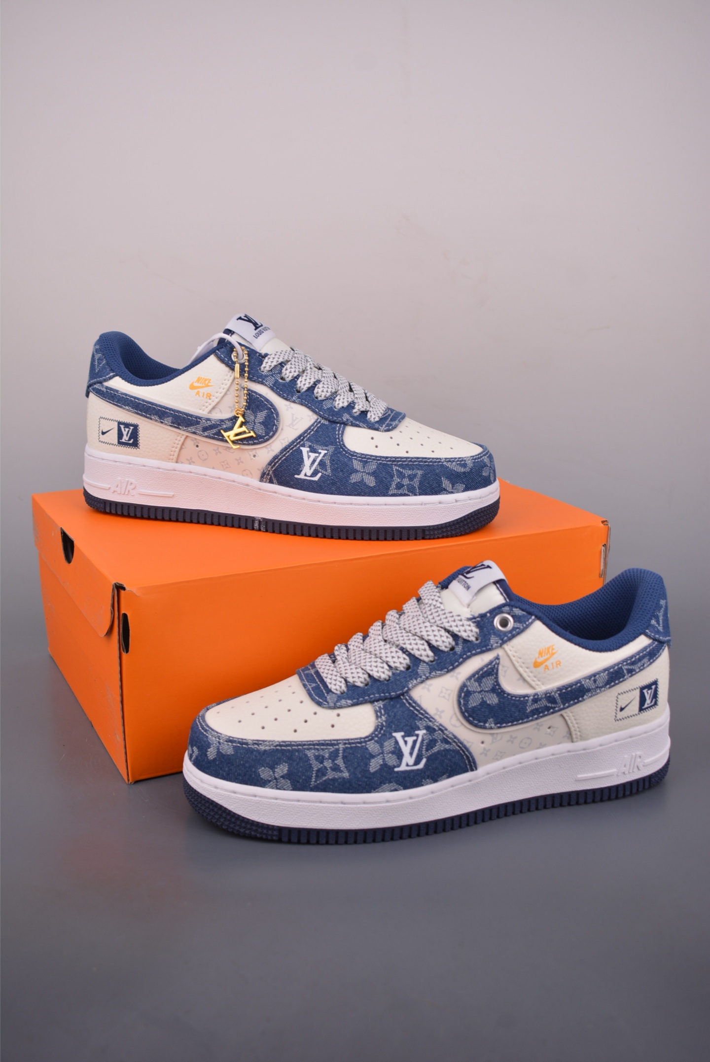 160 Nike Air Force 1 Low YN7698