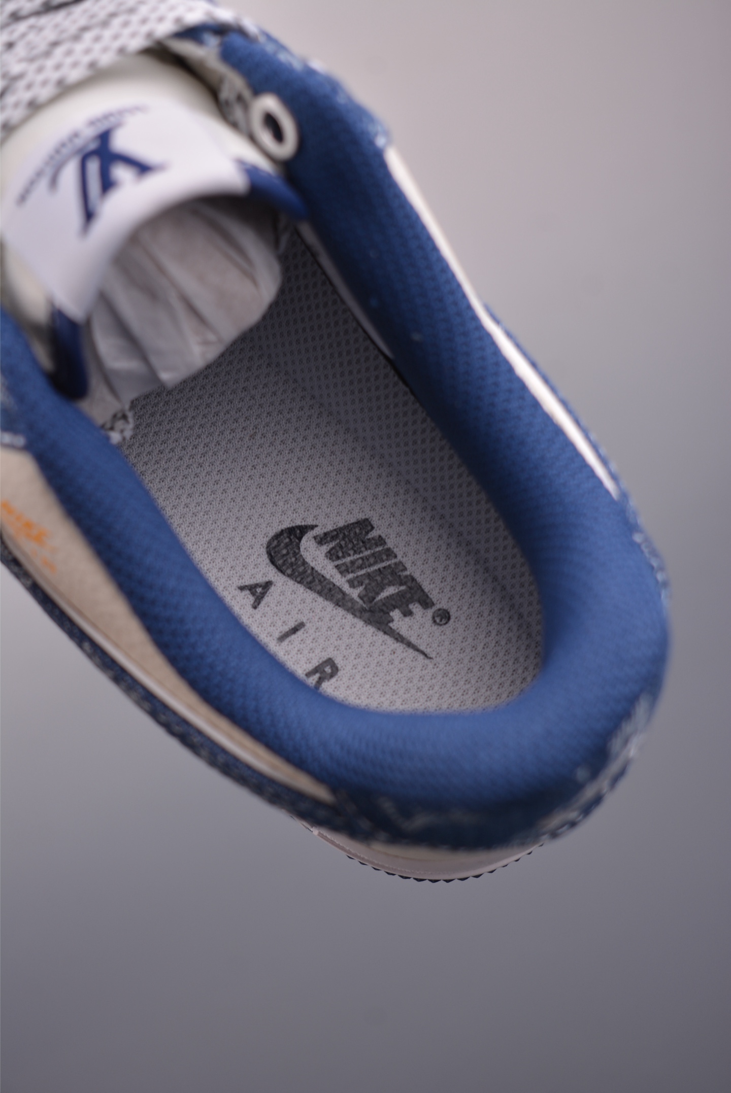 160 Nike Air Force 1 Low YN7698