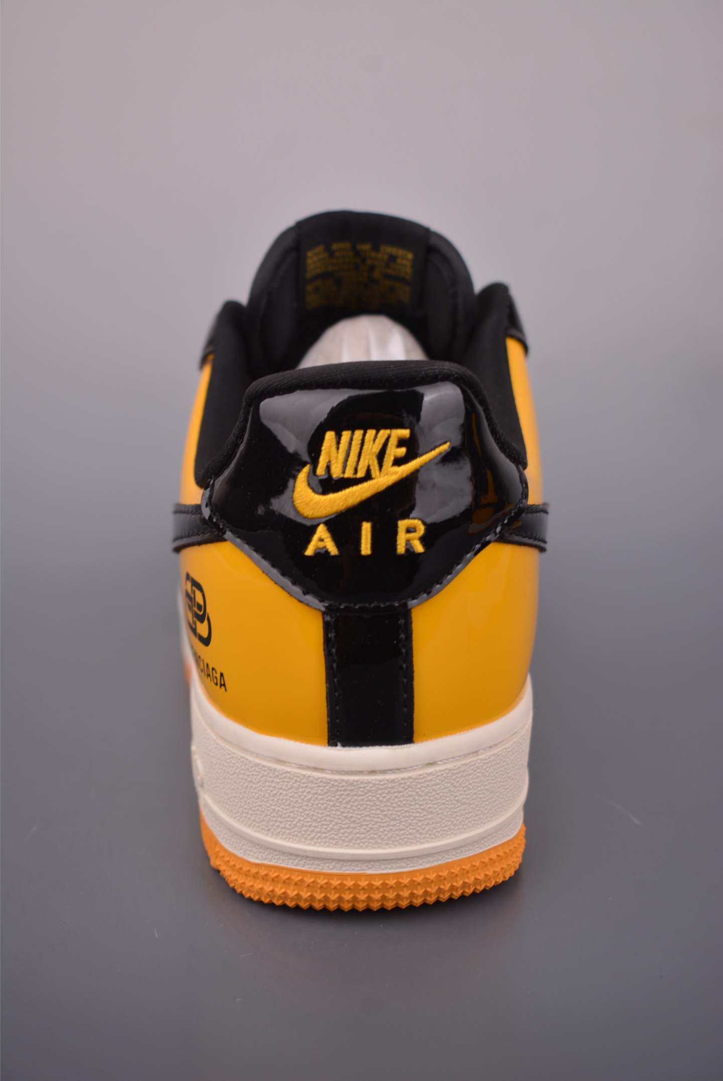 260 Nike Air Force 1 Low 巴黎世家联名 DF0188-016