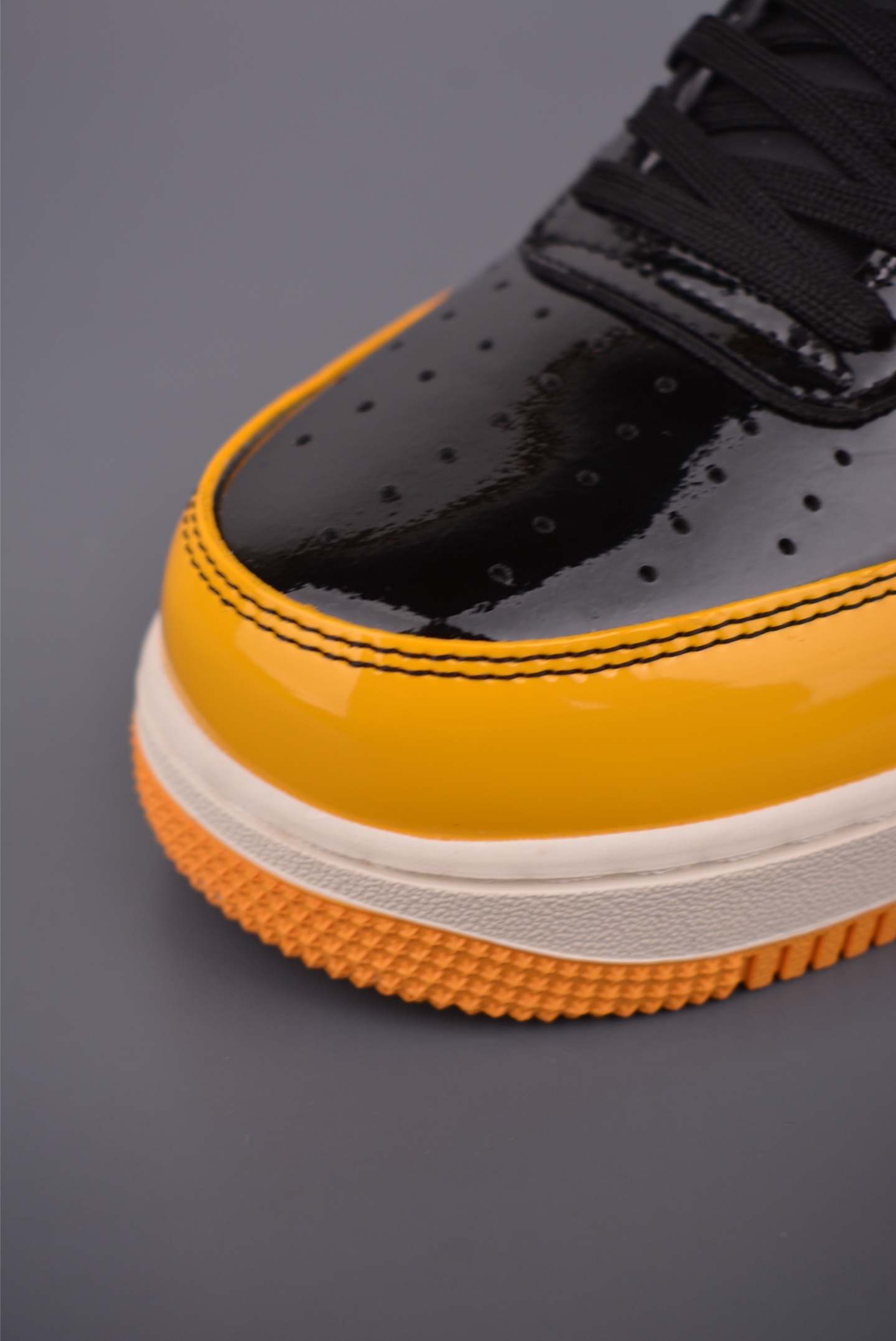 260 Nike Air Force 1 Low 巴黎世家联名 DF0188-016