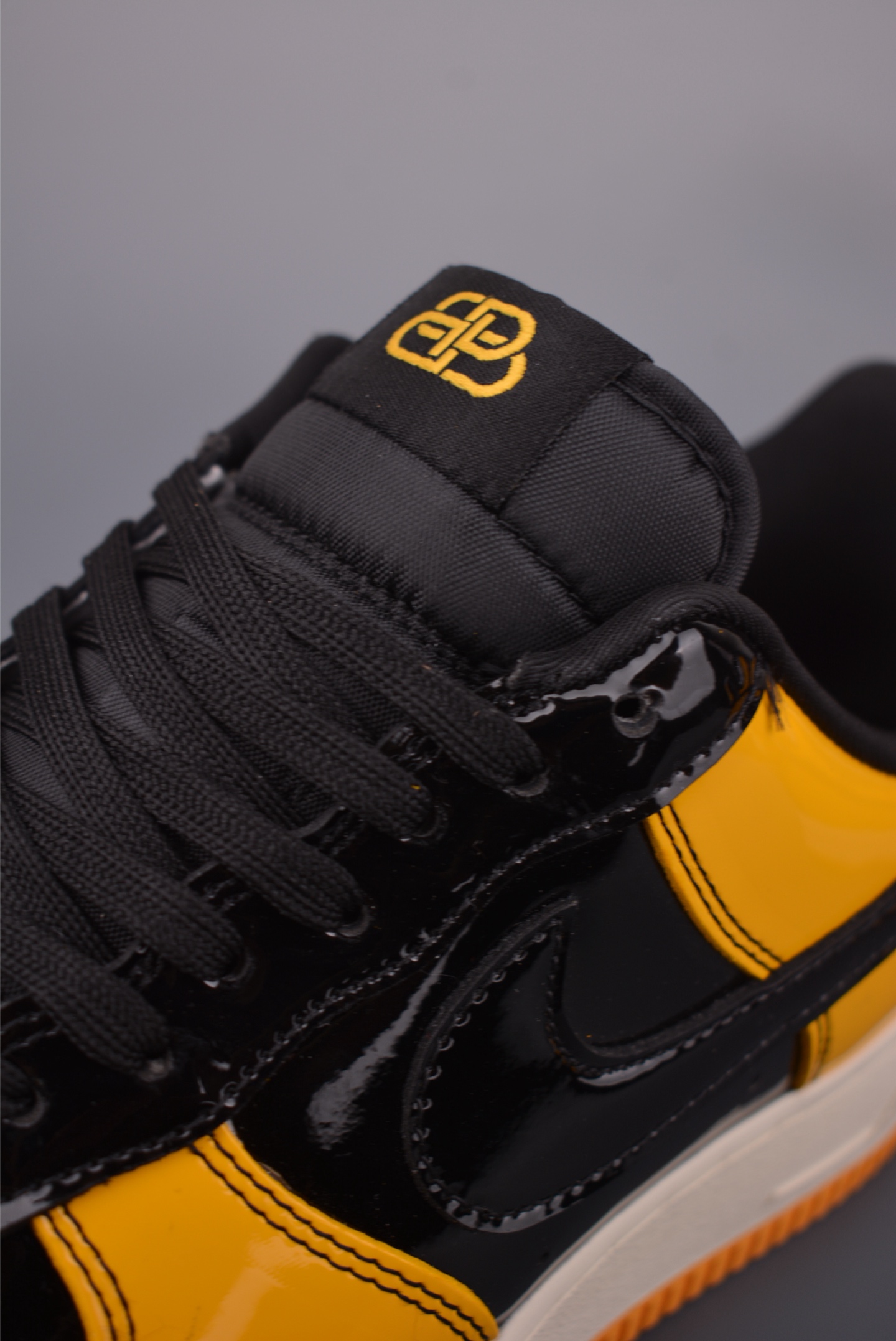 260 Nike Air Force 1 Low 巴黎世家联名 DF0188-016