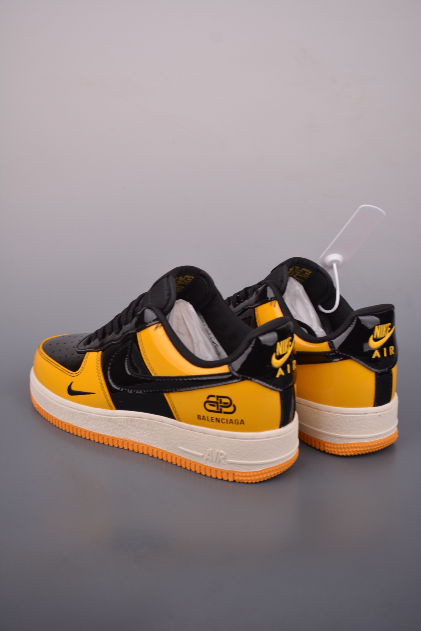260 Nike Air Force 1 Low 巴黎世家联名 DF0188-016