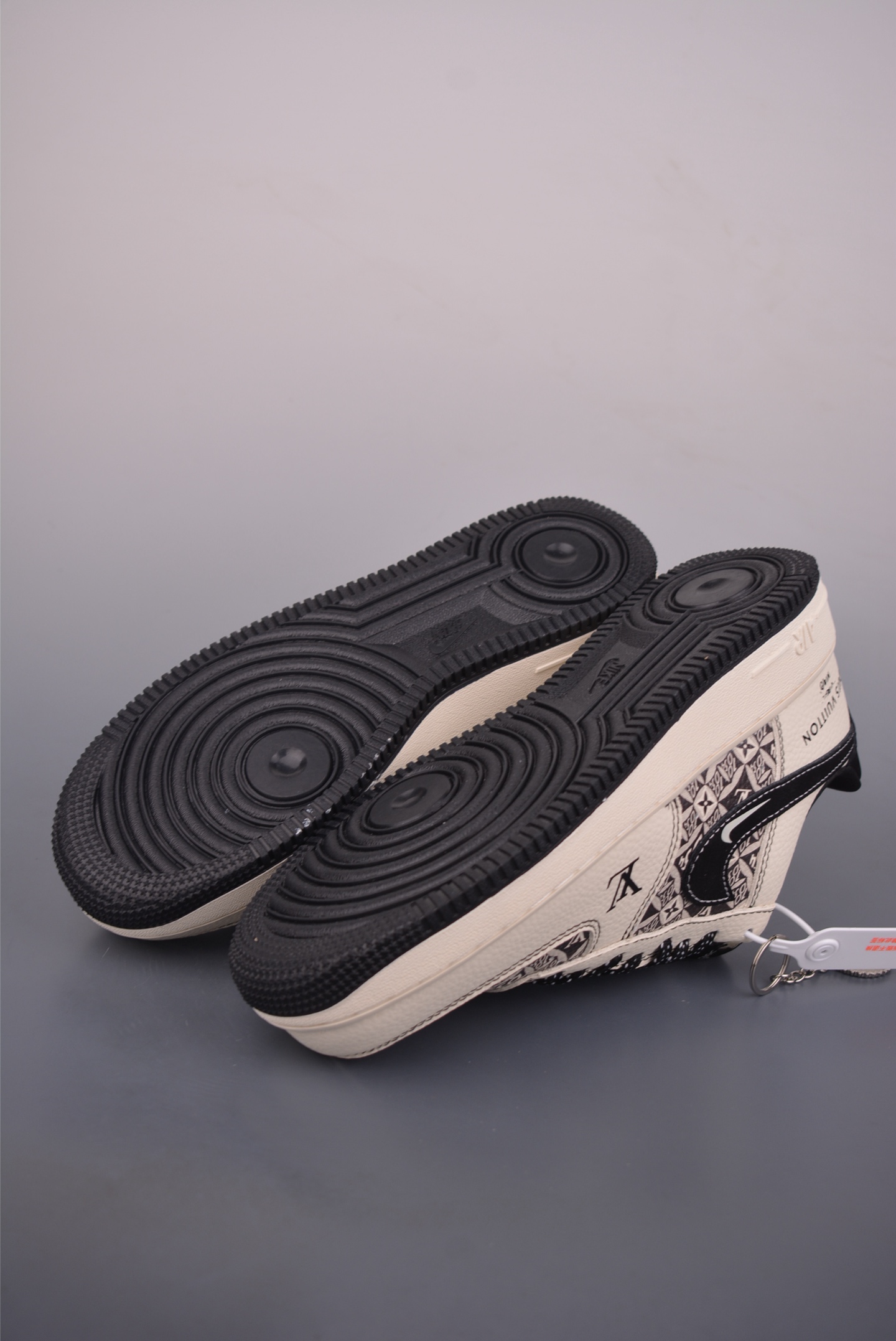 260 Nike Air Force 1 Low LV联名 KJ1688-023