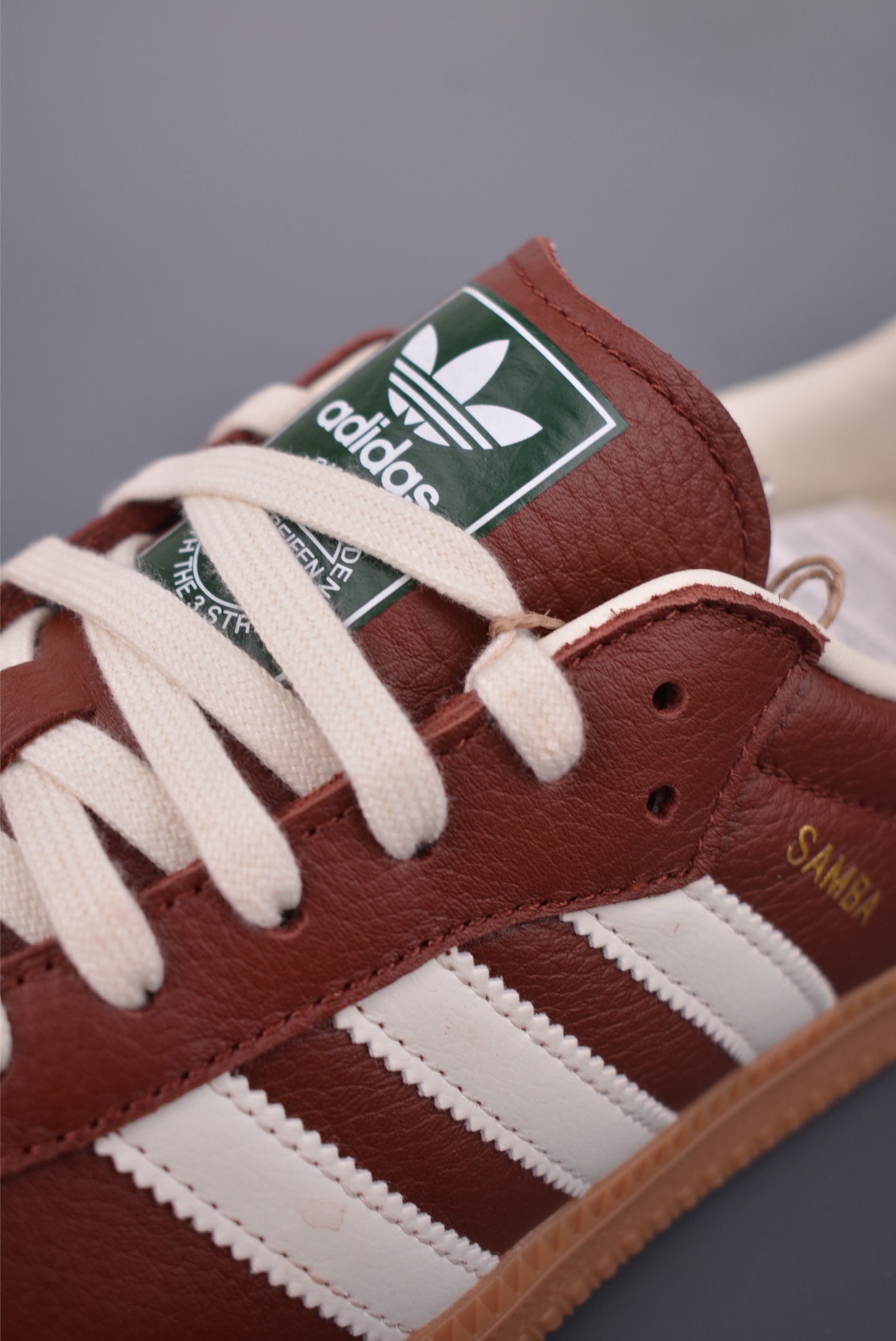 180 Adidas Samba 复古桑巴板鞋 JR0892