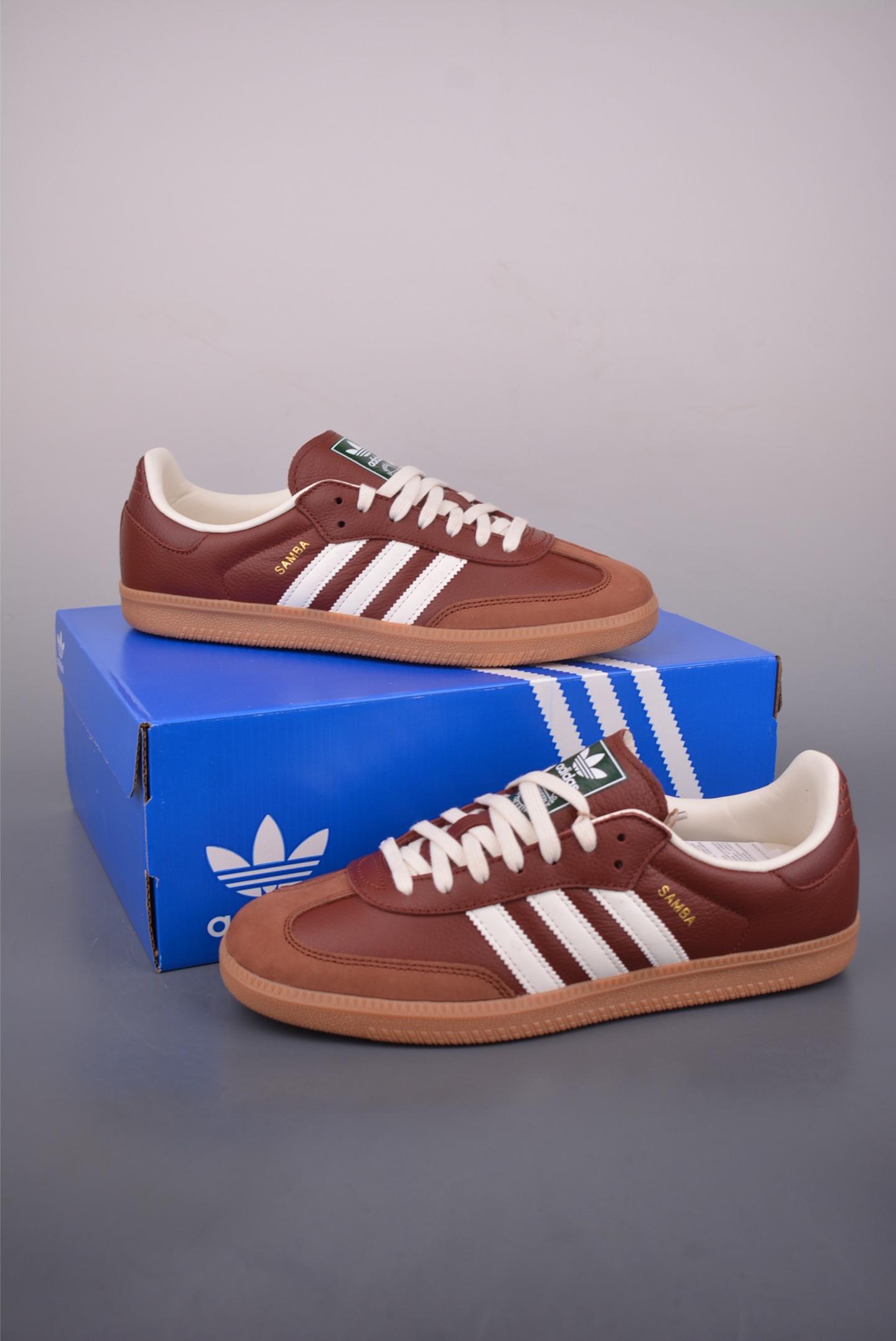 180 Adidas Samba 复古桑巴板鞋 JR0892