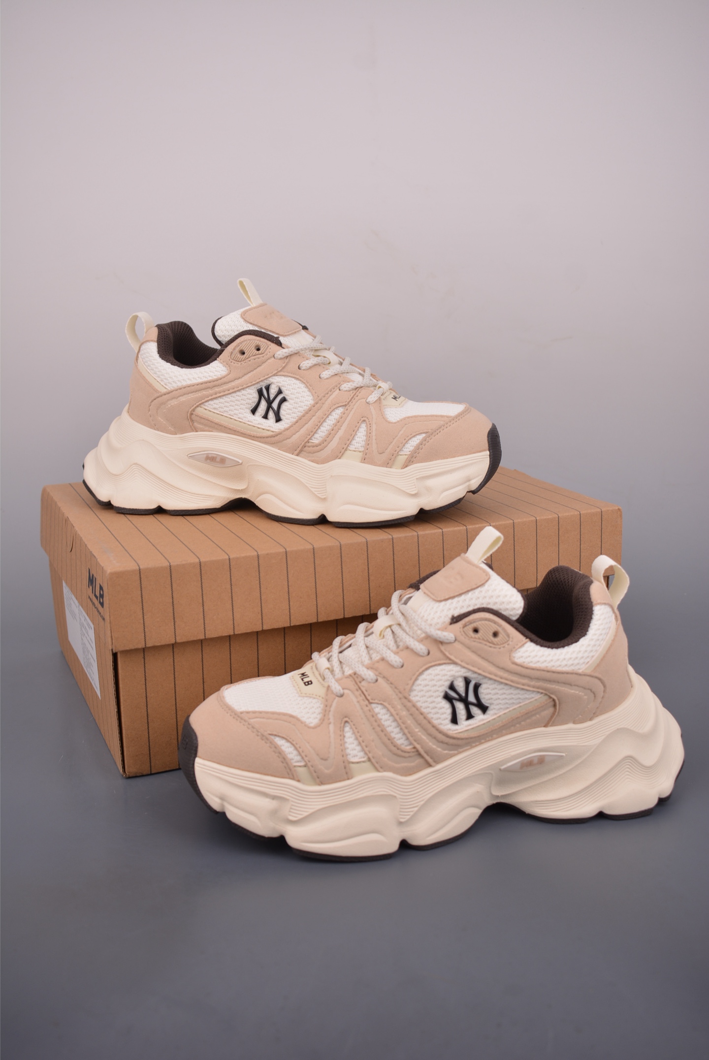 190 MLB TROPHY RUNNER SD 纽约洋基队 潮流时尚厚底运动鞋 3ASHCC15N