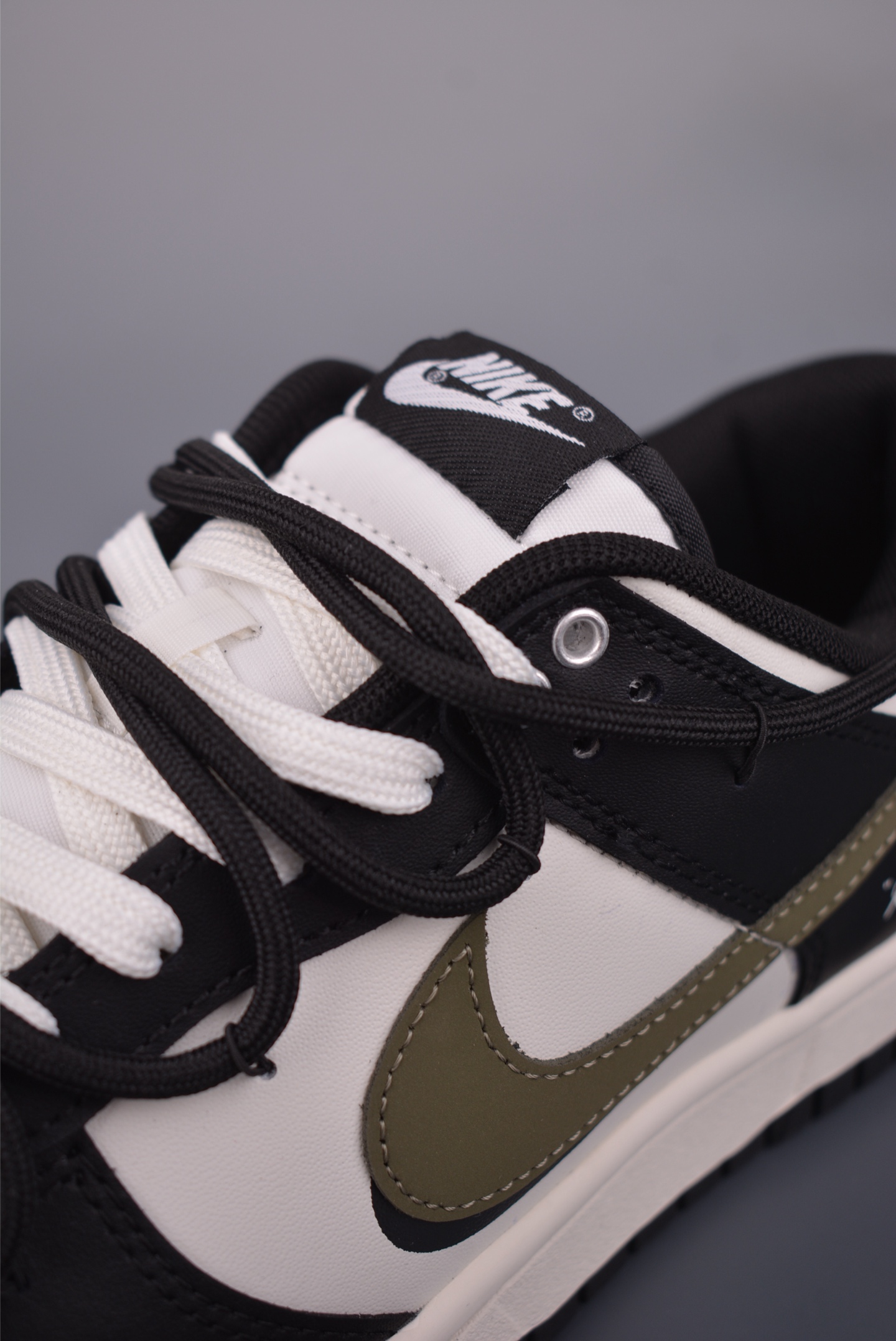 260 Nike SB Dunk Low 解构绑带 B60512-083