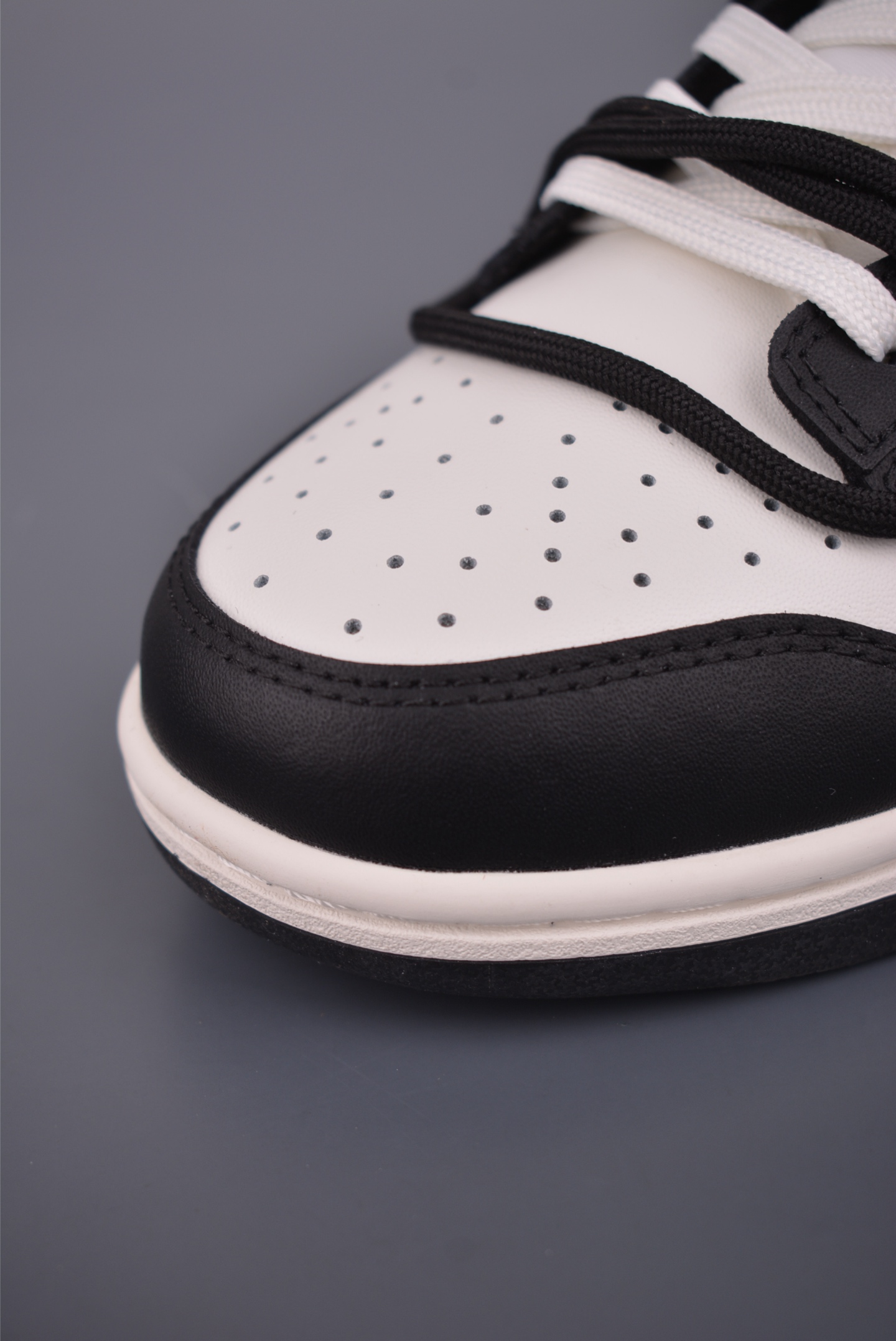 260 Nike SB Dunk Low 解构绑带 B60512-083