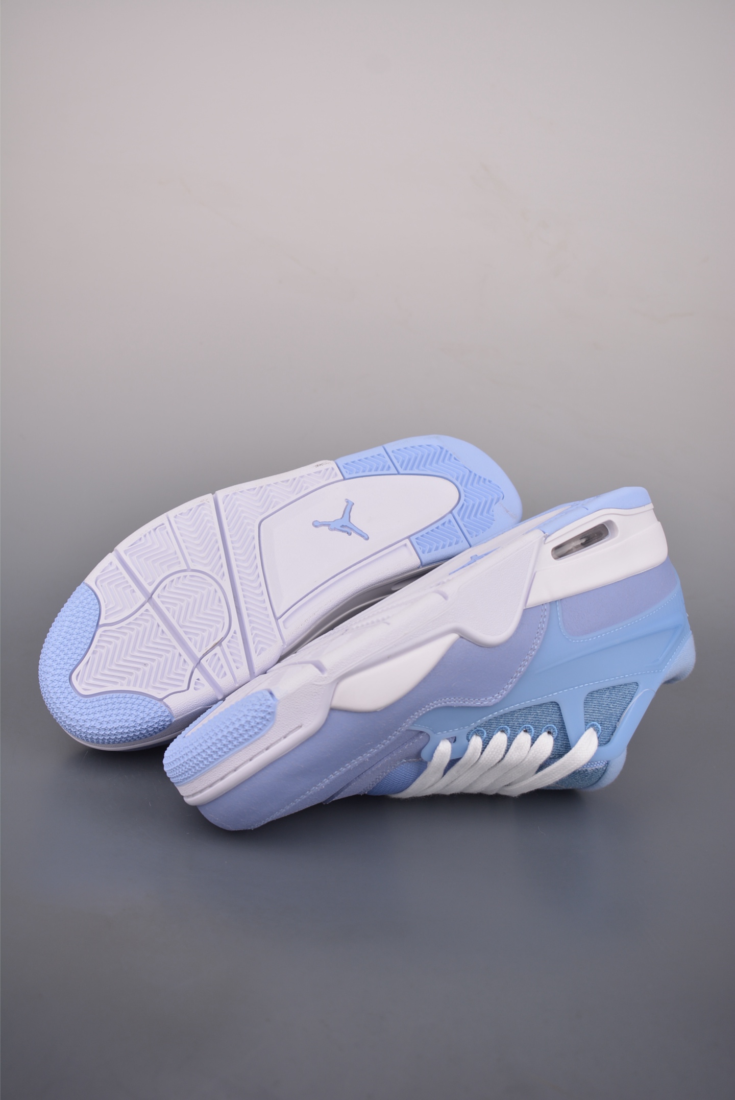 220 Nigel Sylvester x Jordan Air Jordan 4 RM SP AJ4低帮 复刻麂皮白蓝 IH2348-400