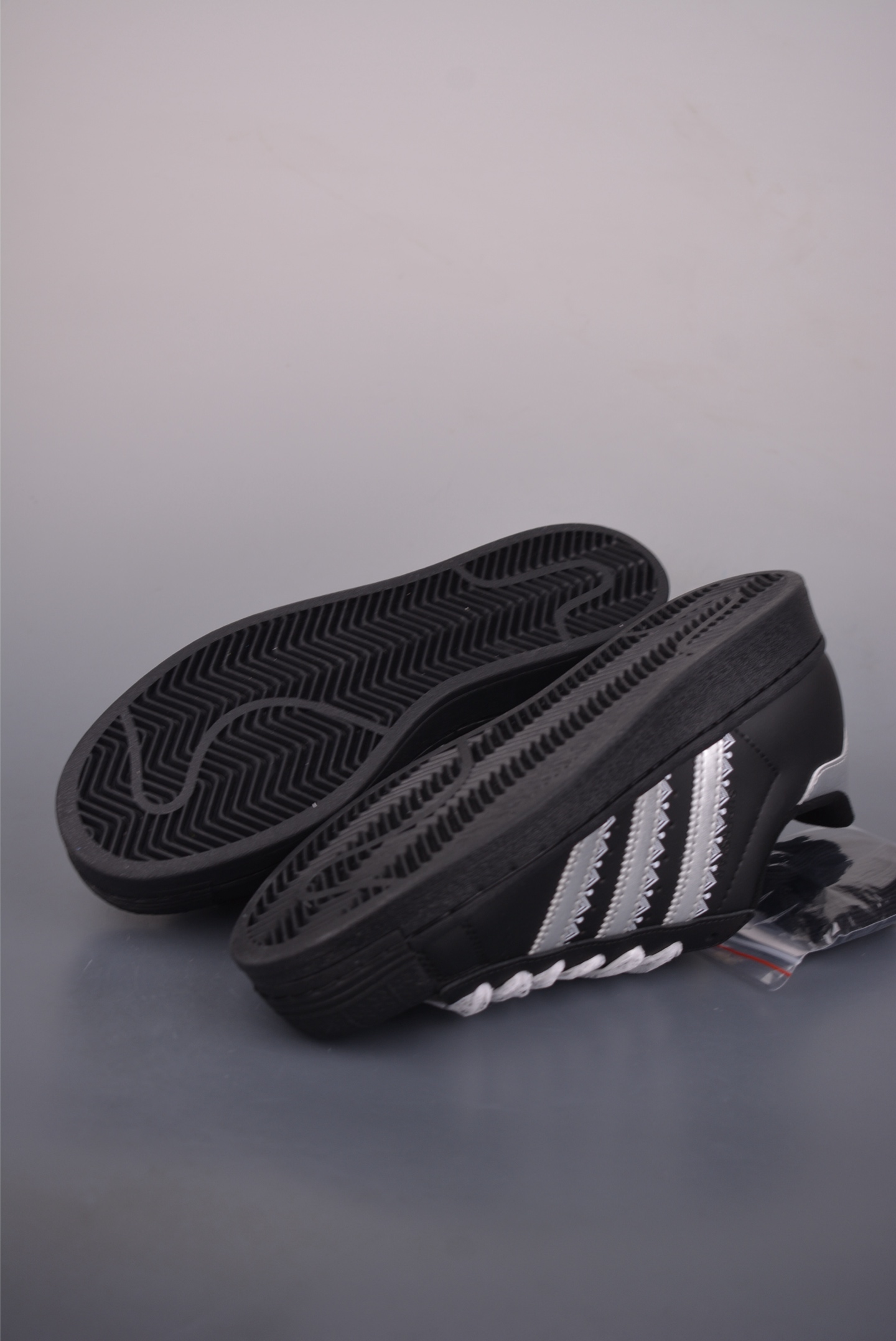 150 Adidas Originals Super 2025全新版本 贝壳头 EG4959