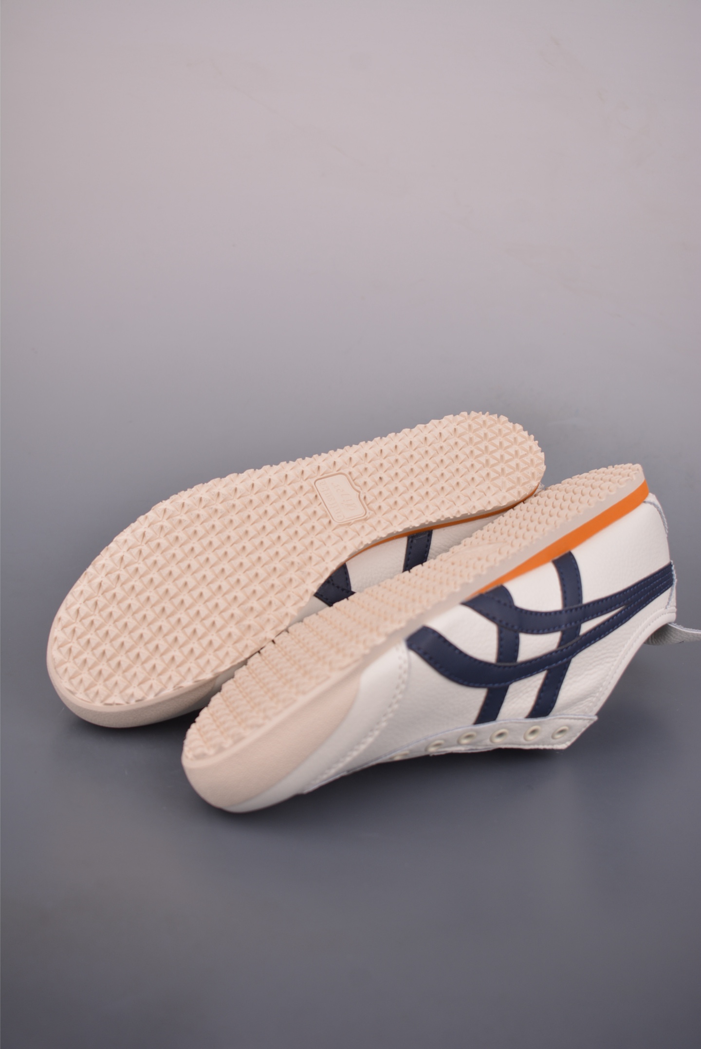 180 OnitsukaTiger/鬼塚虎 Mexico 66 1183B815