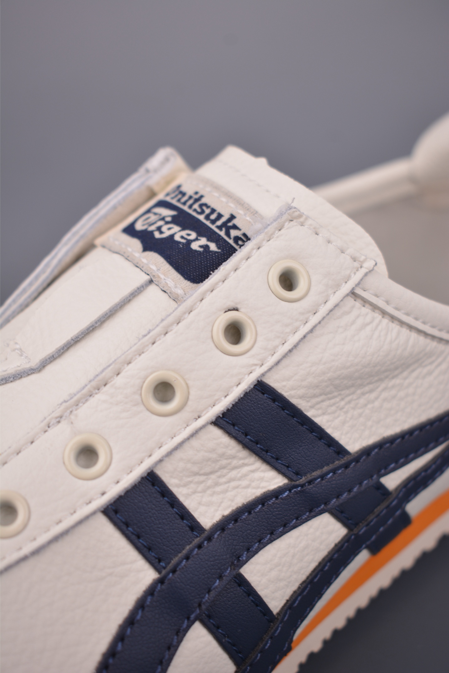 180 OnitsukaTiger/鬼塚虎 Mexico 66 1183B815