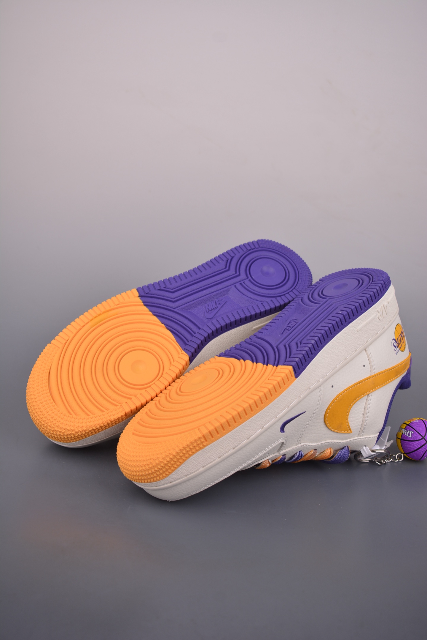 260 Nike Air Force 1 Low NBA湖人 CS5288-006