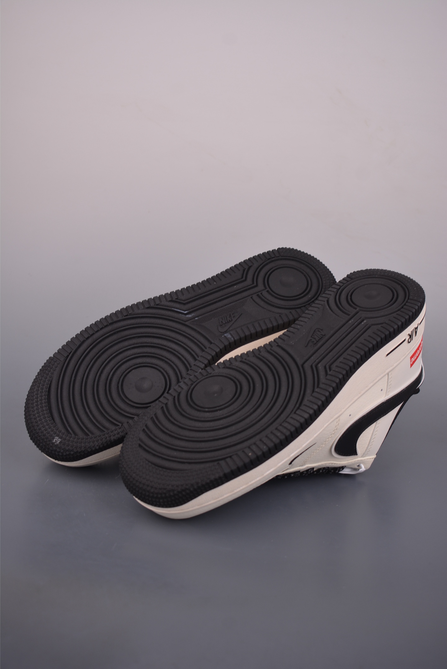 260 Nike Air Force 1 Low Supreme联名 JP8028-059