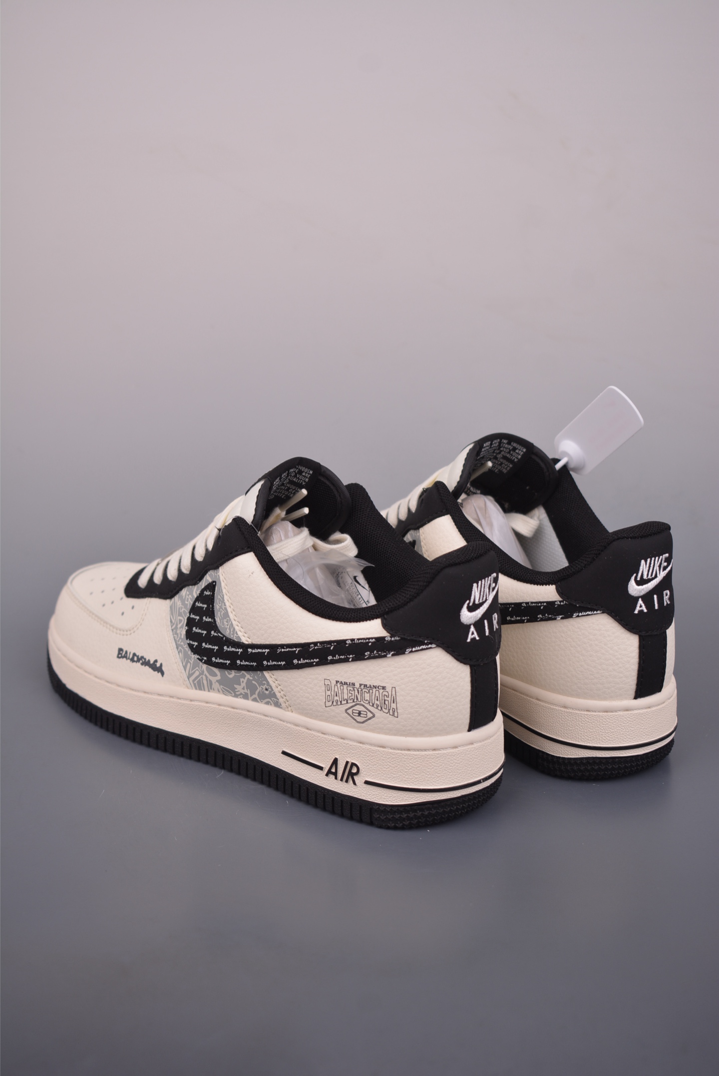 260 Nike Air Force 1 Low 巴黎世家联名 JP8028-059