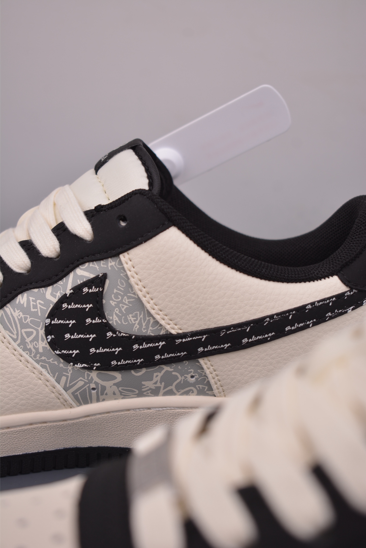 260 Nike Air Force 1 Low 巴黎世家联名 JP8028-059