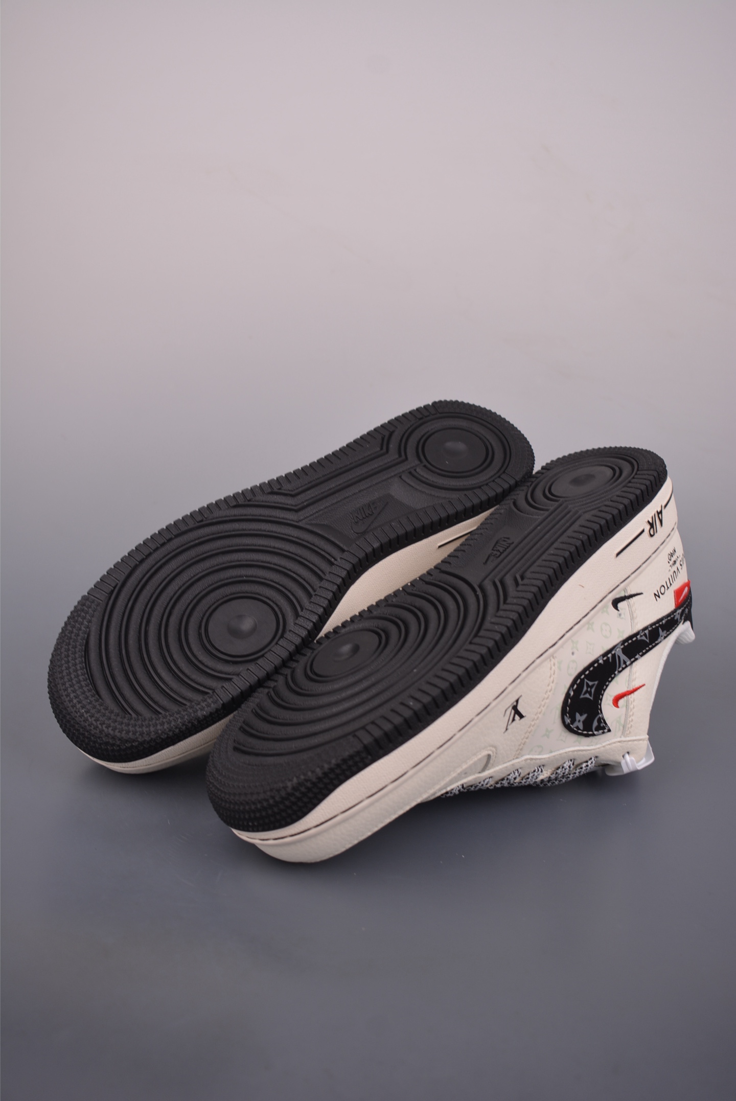 260 Nike Air Force 1 Low LV联名 JP8028-059