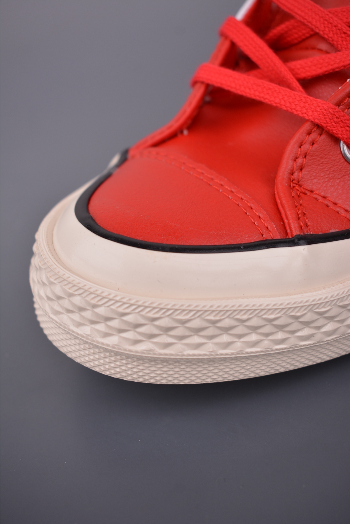 140 年末联名 重磅来袭 Coca-Cola x Converse Chuck 70 可口可乐联名 复古皮质高帮休闲鞋 17888C