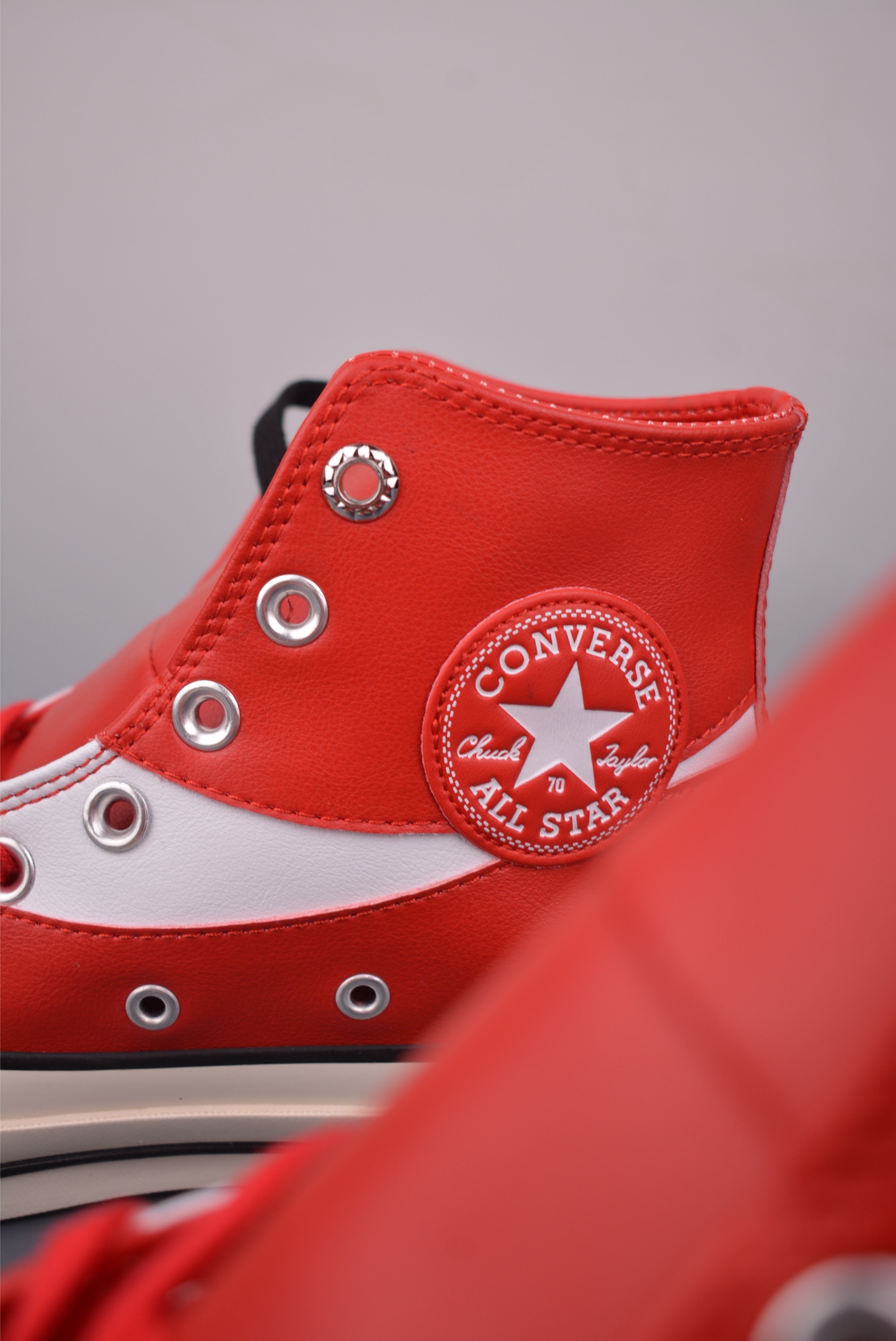 140 年末联名 重磅来袭 Coca-Cola x Converse Chuck 70 可口可乐联名 复古皮质高帮休闲鞋 17888C