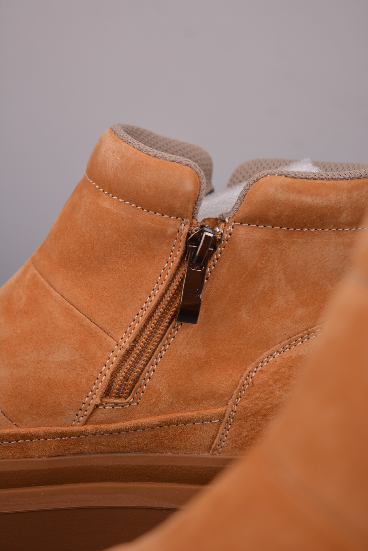 280 美国轻奢品牌 UGG M Tasman Weather Hybrid 塔斯曼混合系列中帮厚底轻量休闲马丁靴 U9807